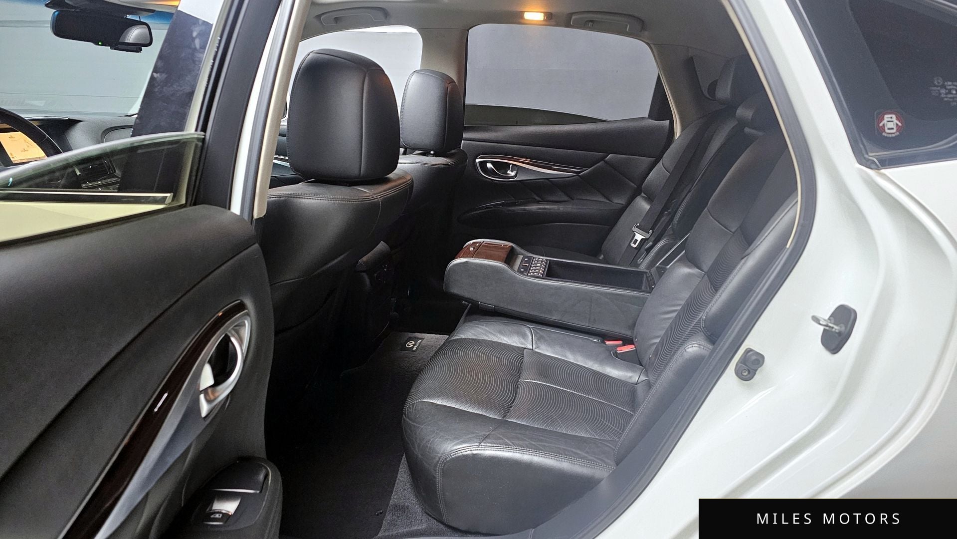 Infiniti M37 2011 — миниатюра 12