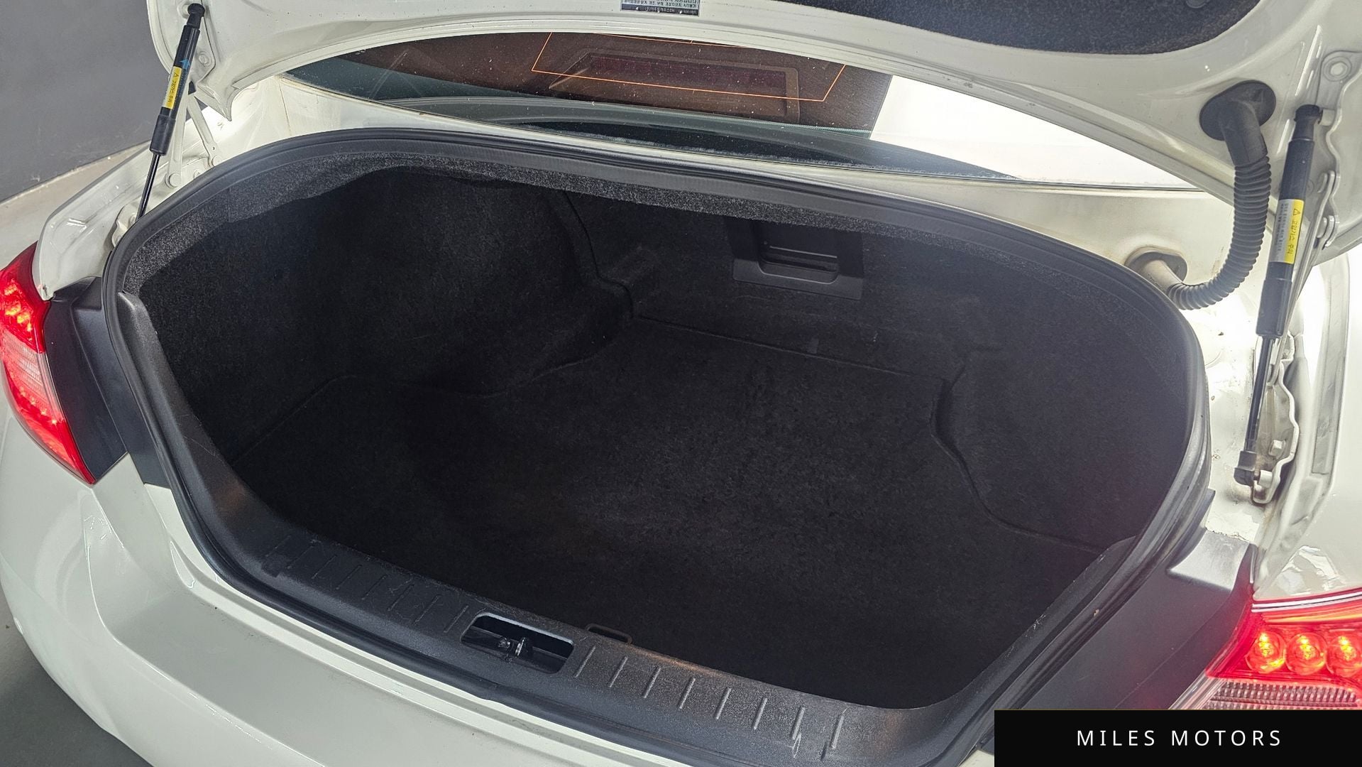 Infiniti M37 2011 — миниатюра 20