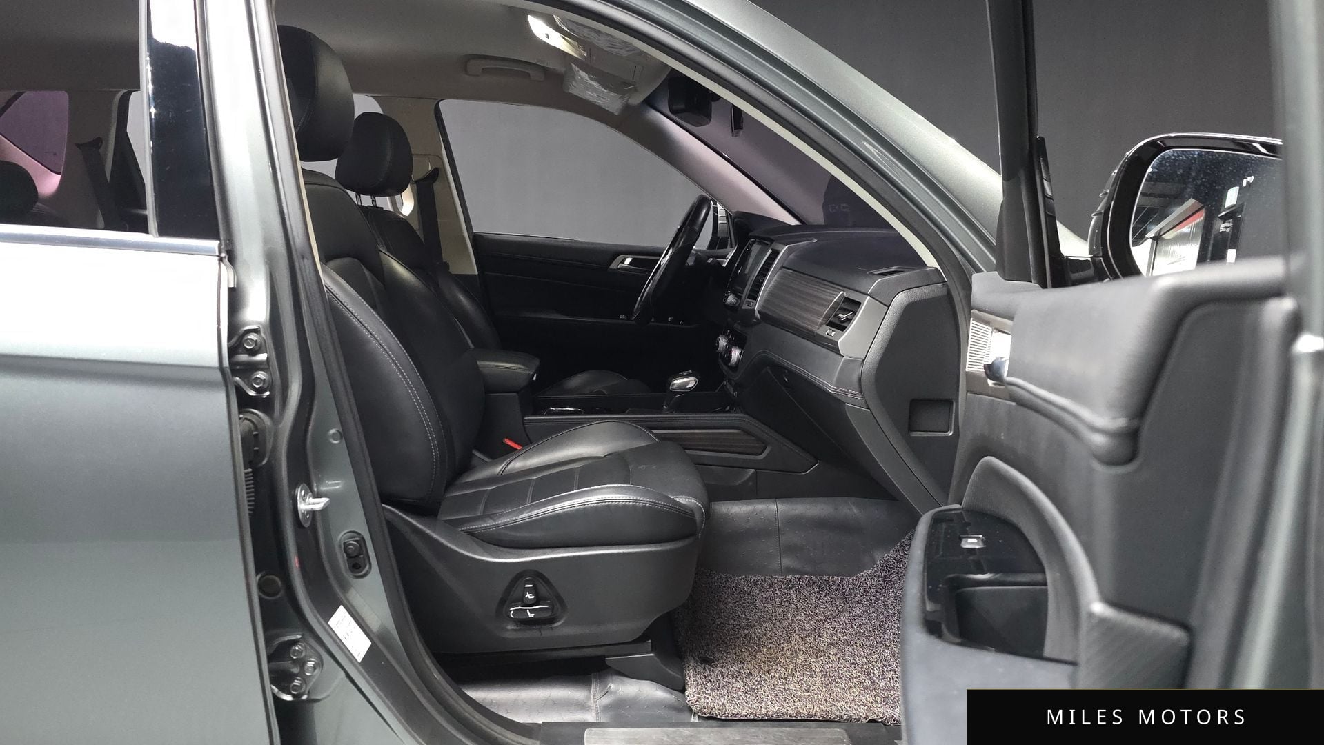 KG Mobility G4 렉스턴 2019 — миниатюра 17