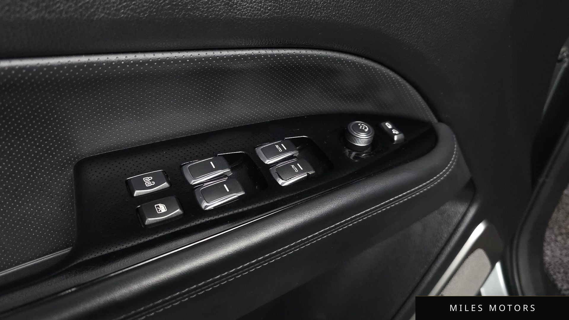 KG Mobility G4 렉스턴 2019 — миниатюра 14