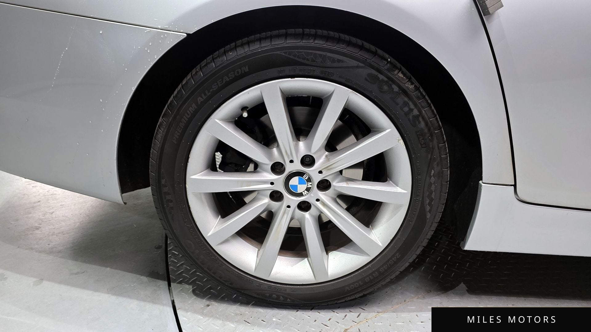 BMW 5 Series (F10) 2014 — миниатюра 5