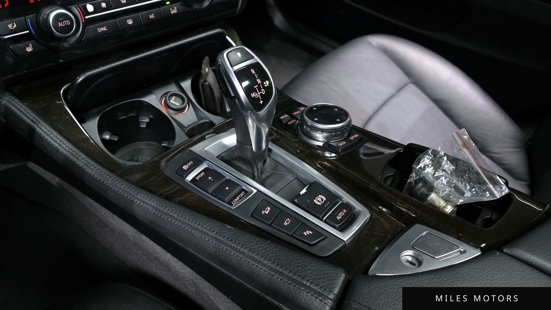 BMW 5 Series (F10) 2014 — миниатюра 9