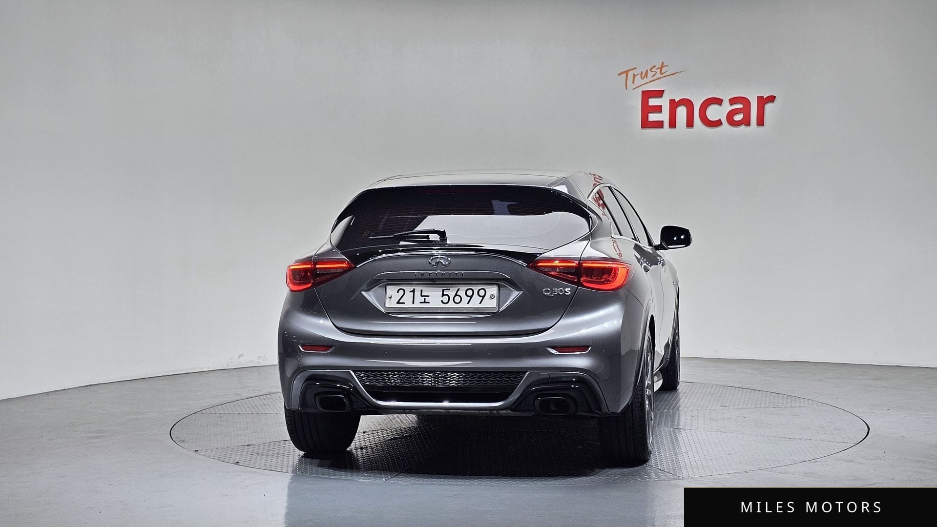 Infiniti Q30 2017 — миниатюра 4
