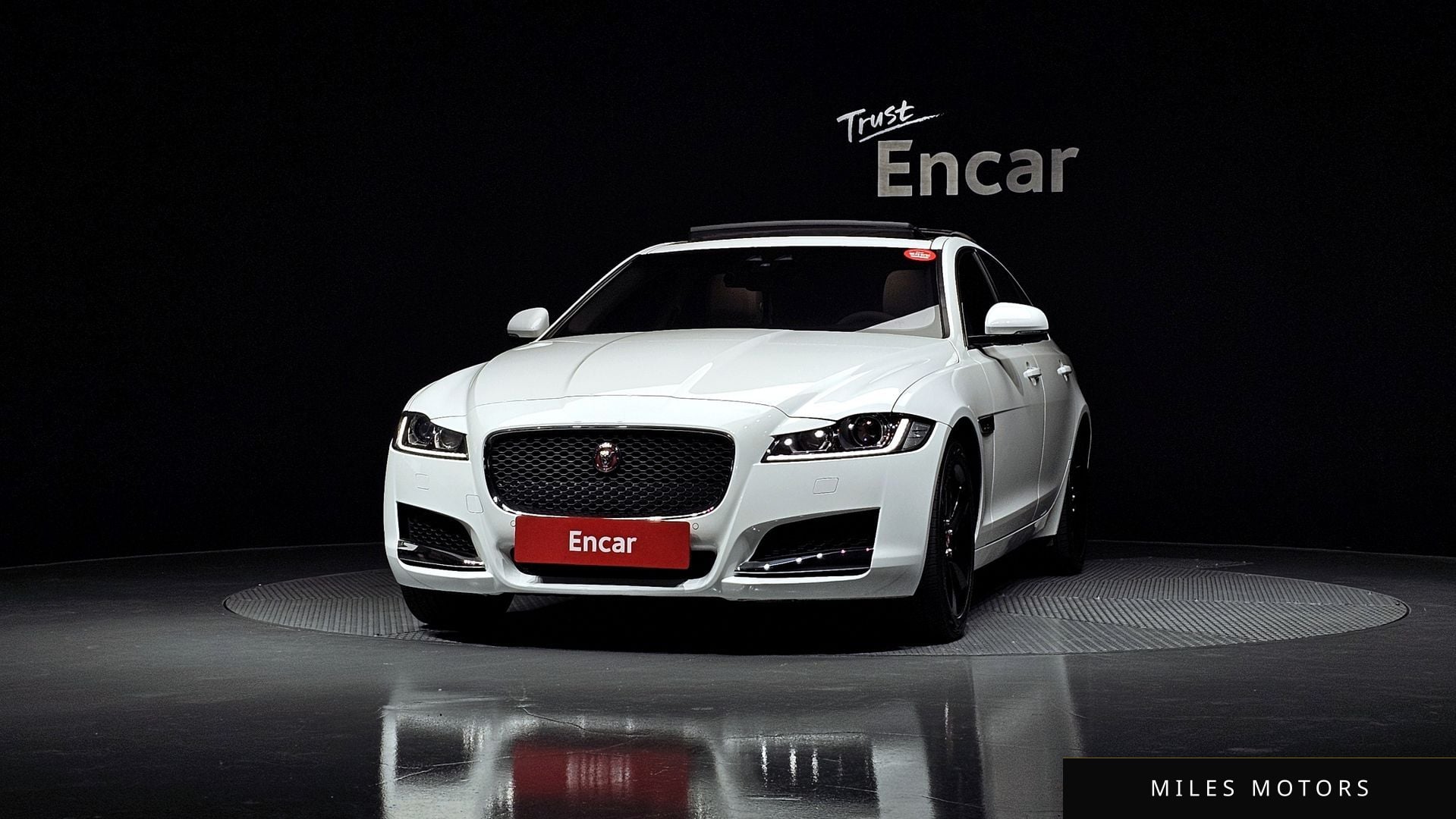 Jaguar XF (X260) 2018 — миниатюра 3