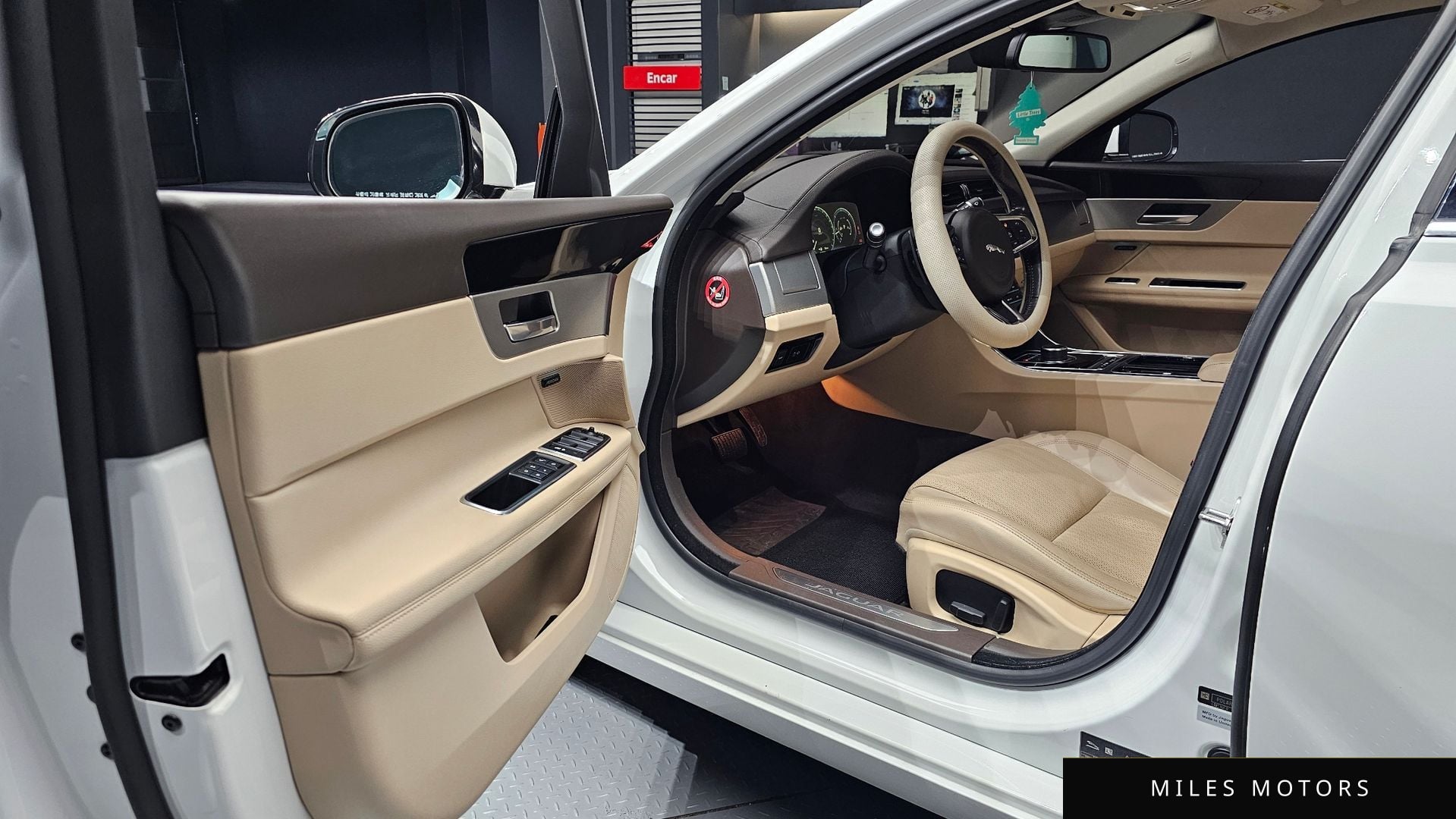 Jaguar XF (X260) 2018 — миниатюра 11