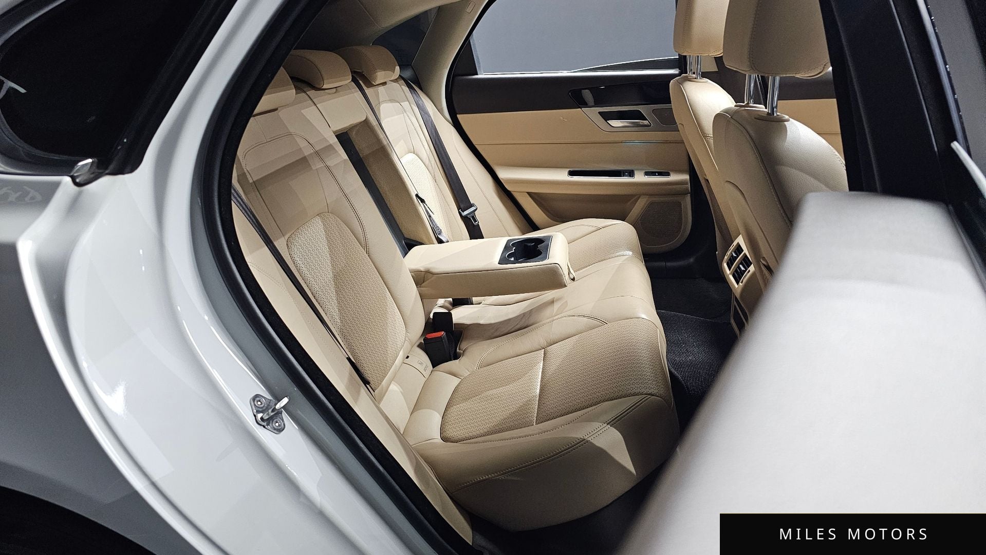 Jaguar XF (X260) 2018 — миниатюра 12