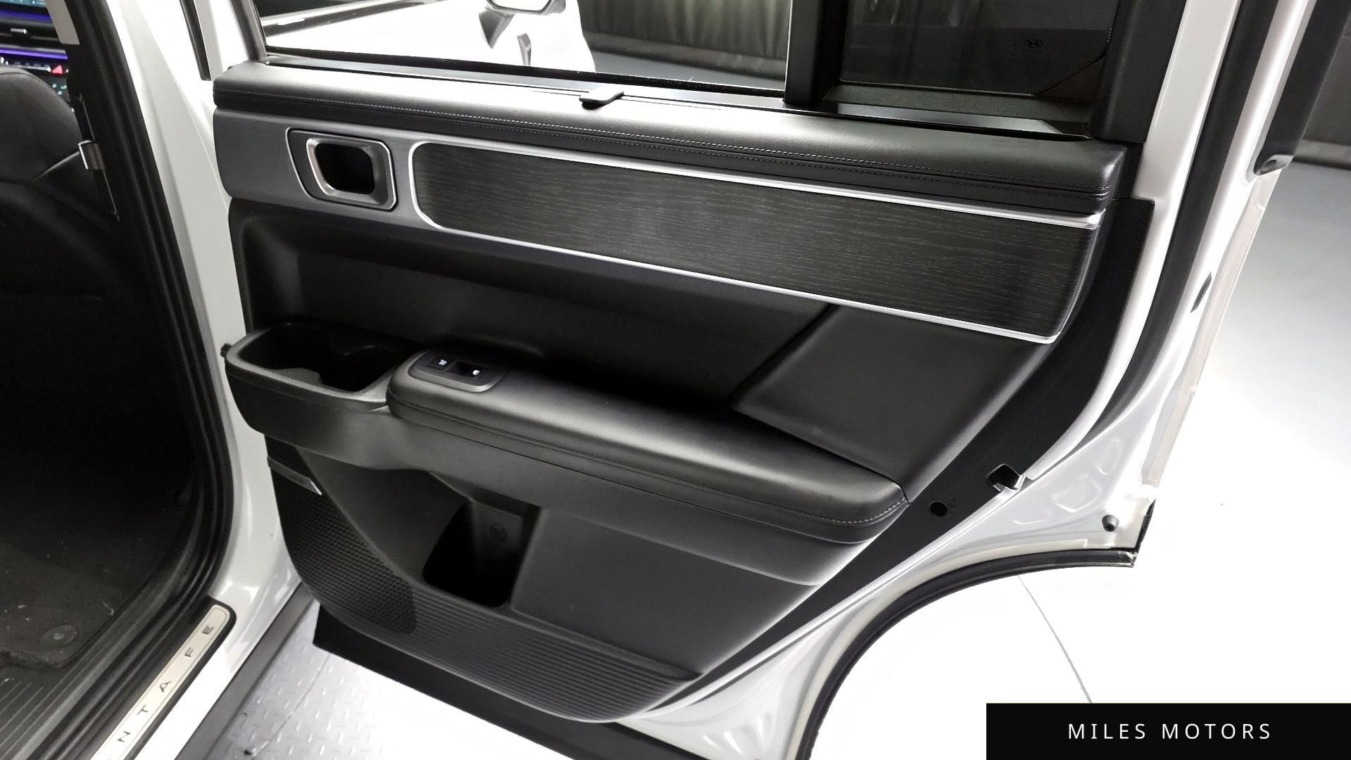 Hyundai Santafe 2025 — миниатюра 15