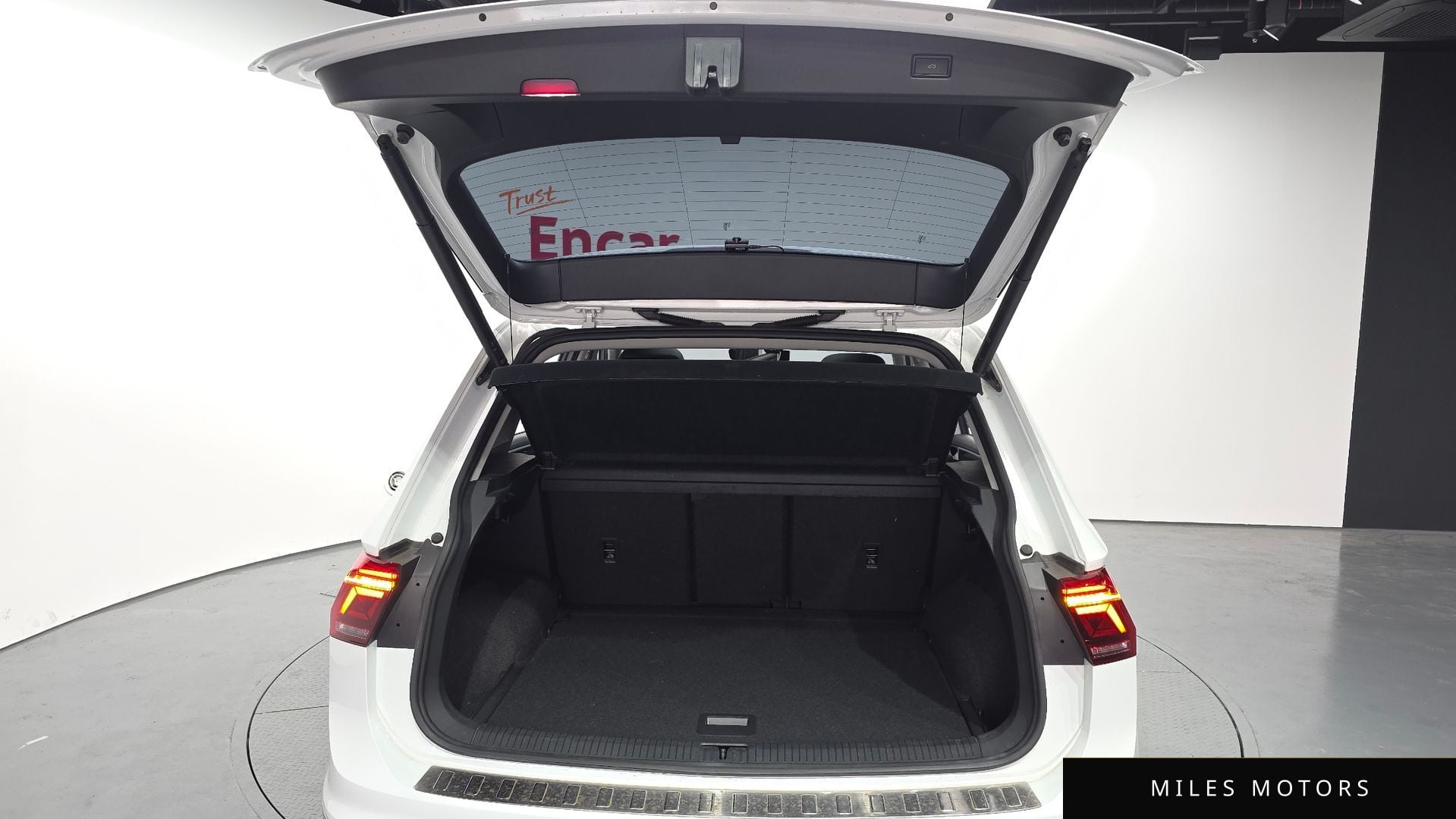 Volkswagen 티구안 2023 — миниатюра 20