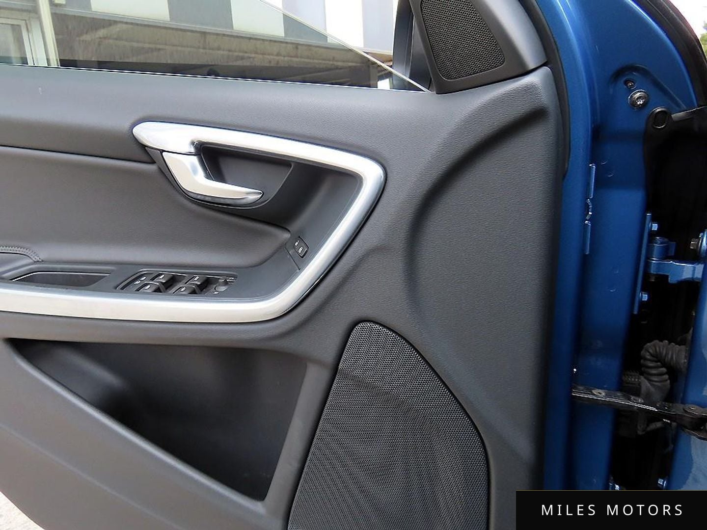 Volvo V60 2016 — миниатюра 11