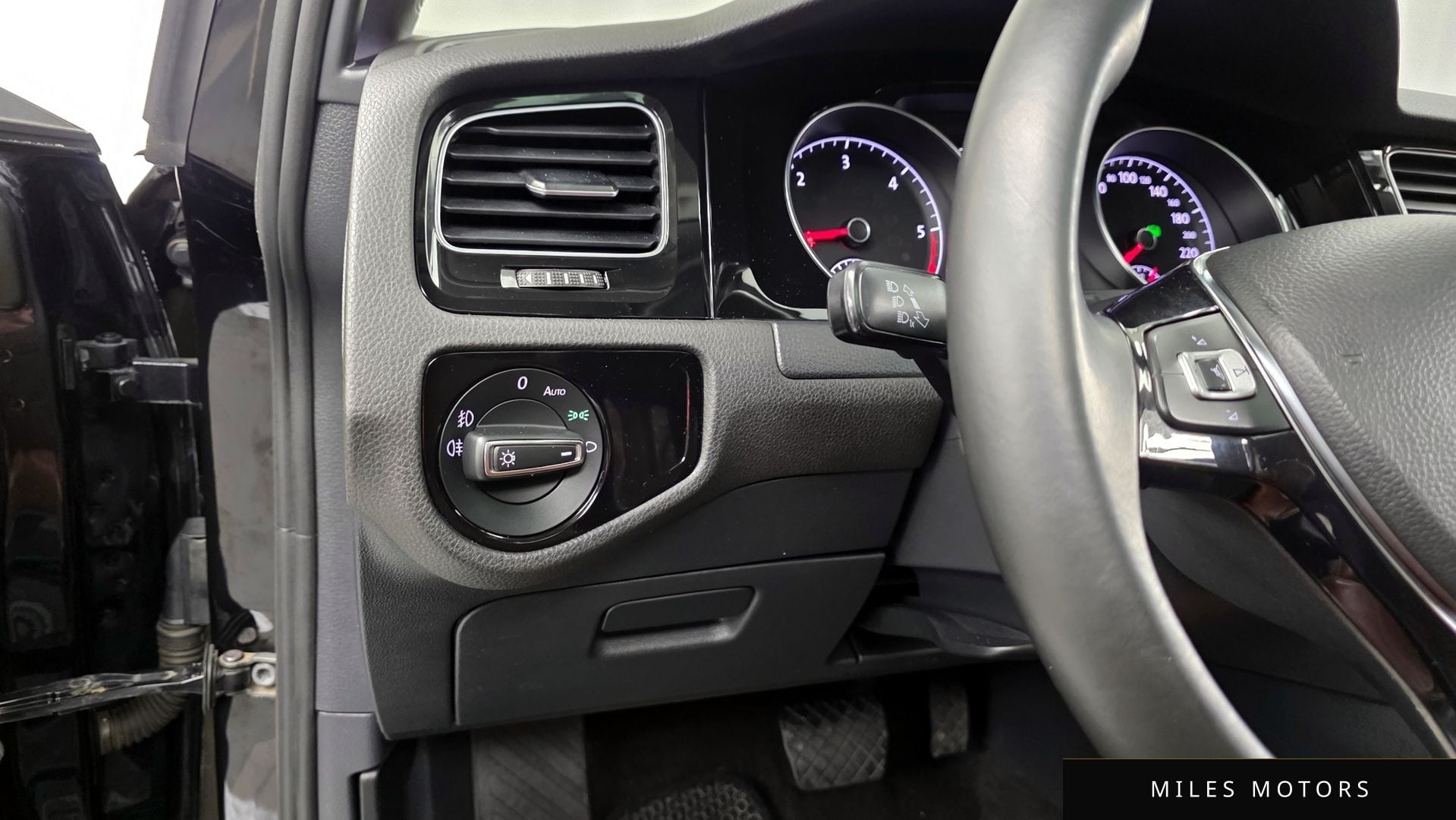 Volkswagen 골프 2015 — миниатюра 16