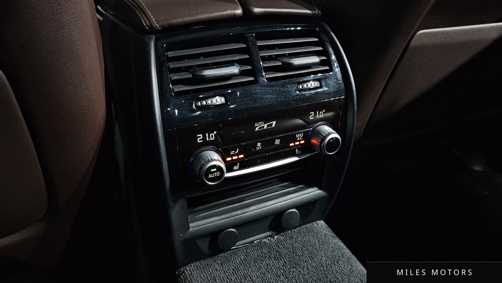 BMW 5시리즈 (G30) 2018 — миниатюра 25
