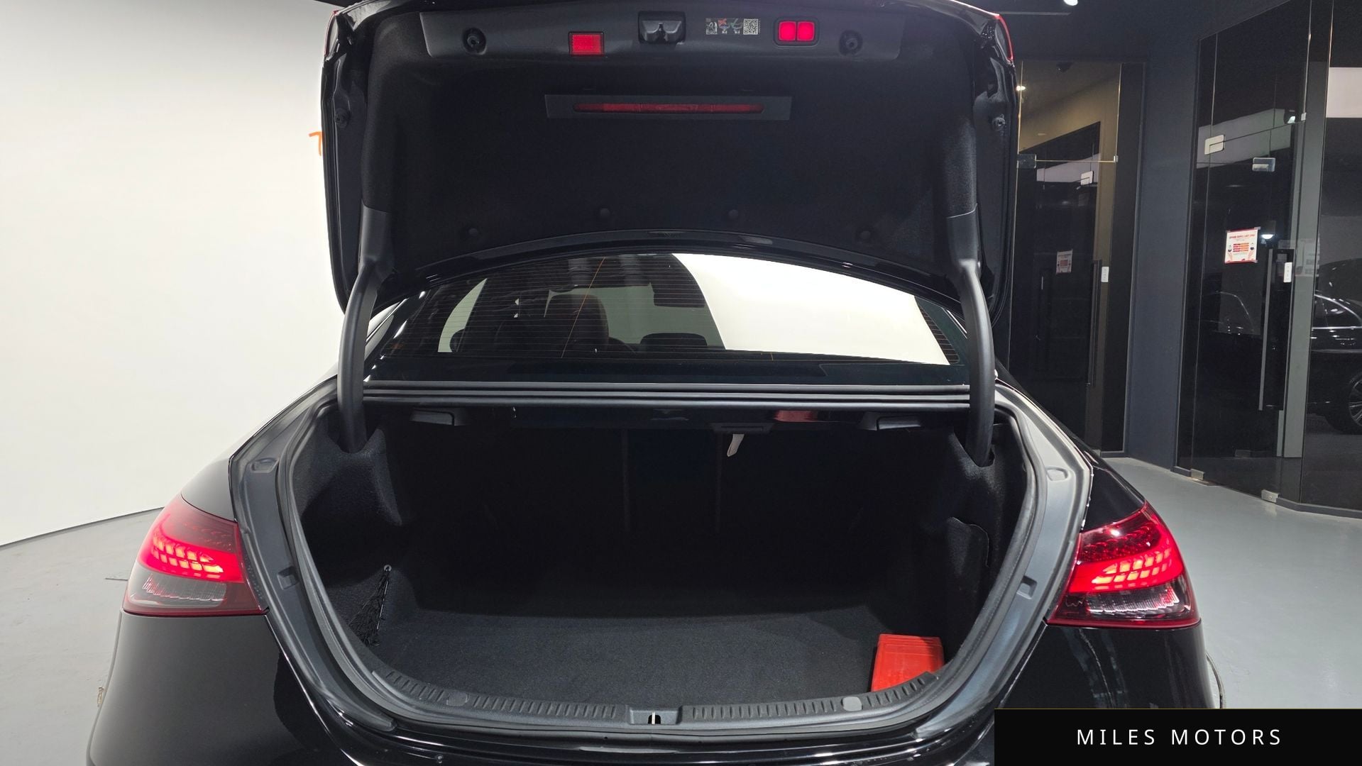 Mercedes-Benz E-클래스 W213 2023 — миниатюра 20