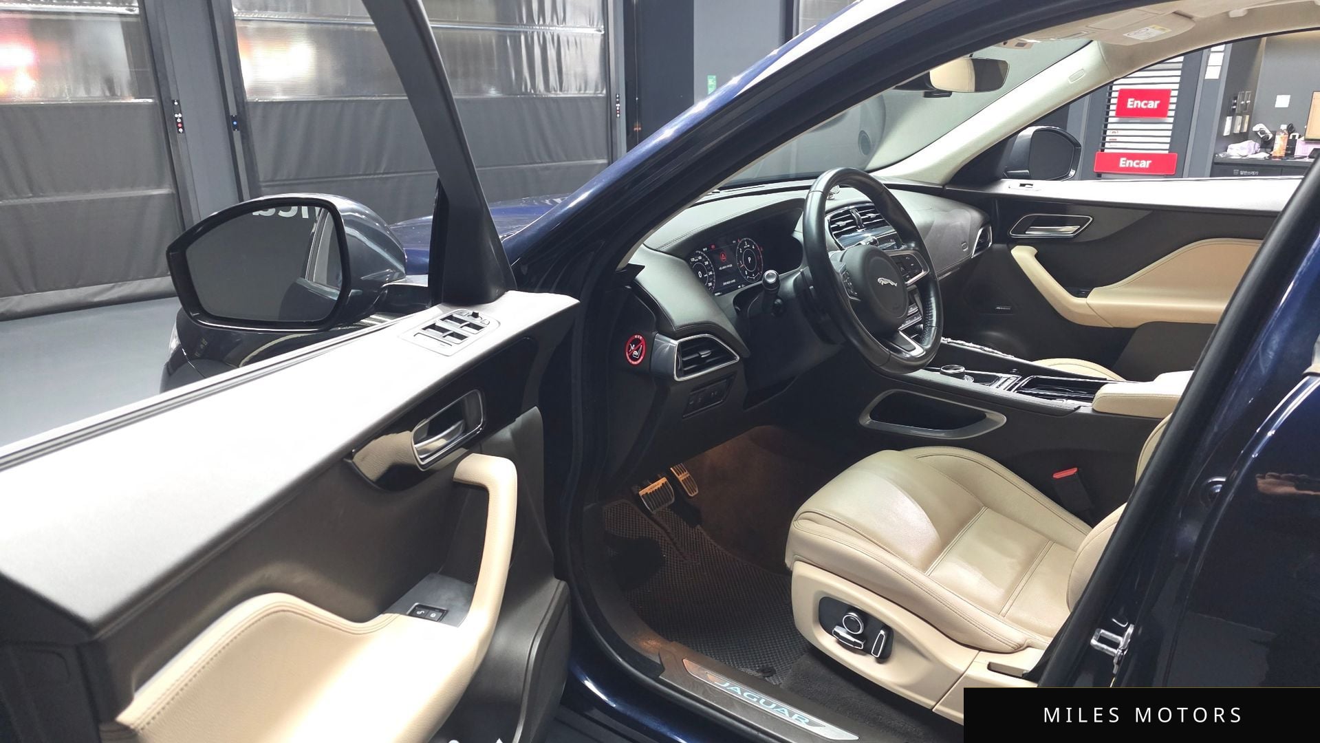 Jaguar F-PACE 2020 — миниатюра 10