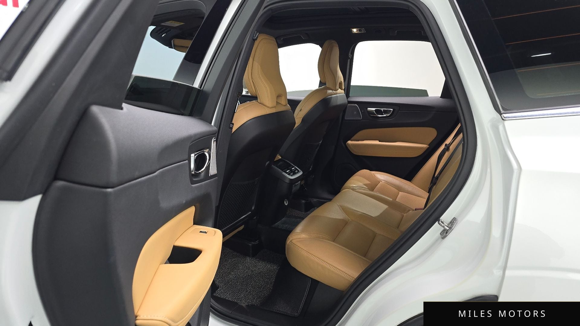 Volvo XC60 2019 — миниатюра 16