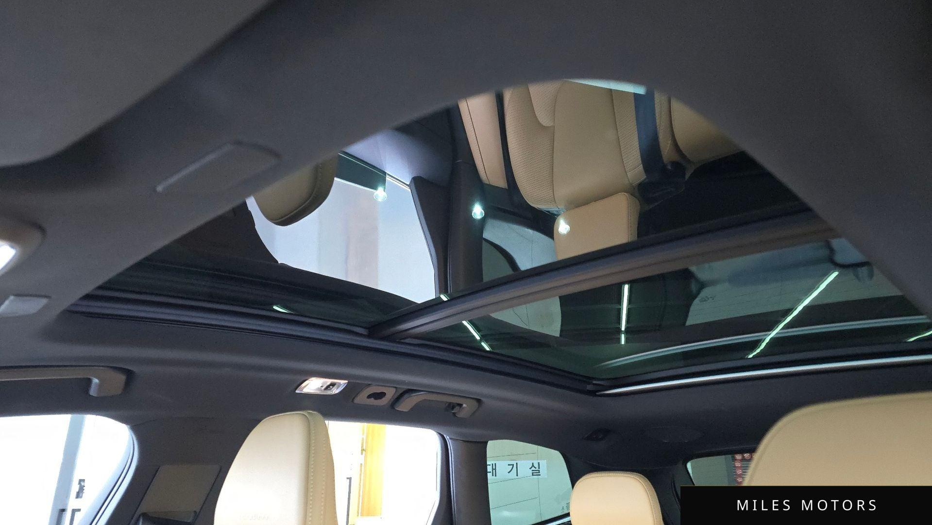 Volvo XC60 2019 — миниатюра 32