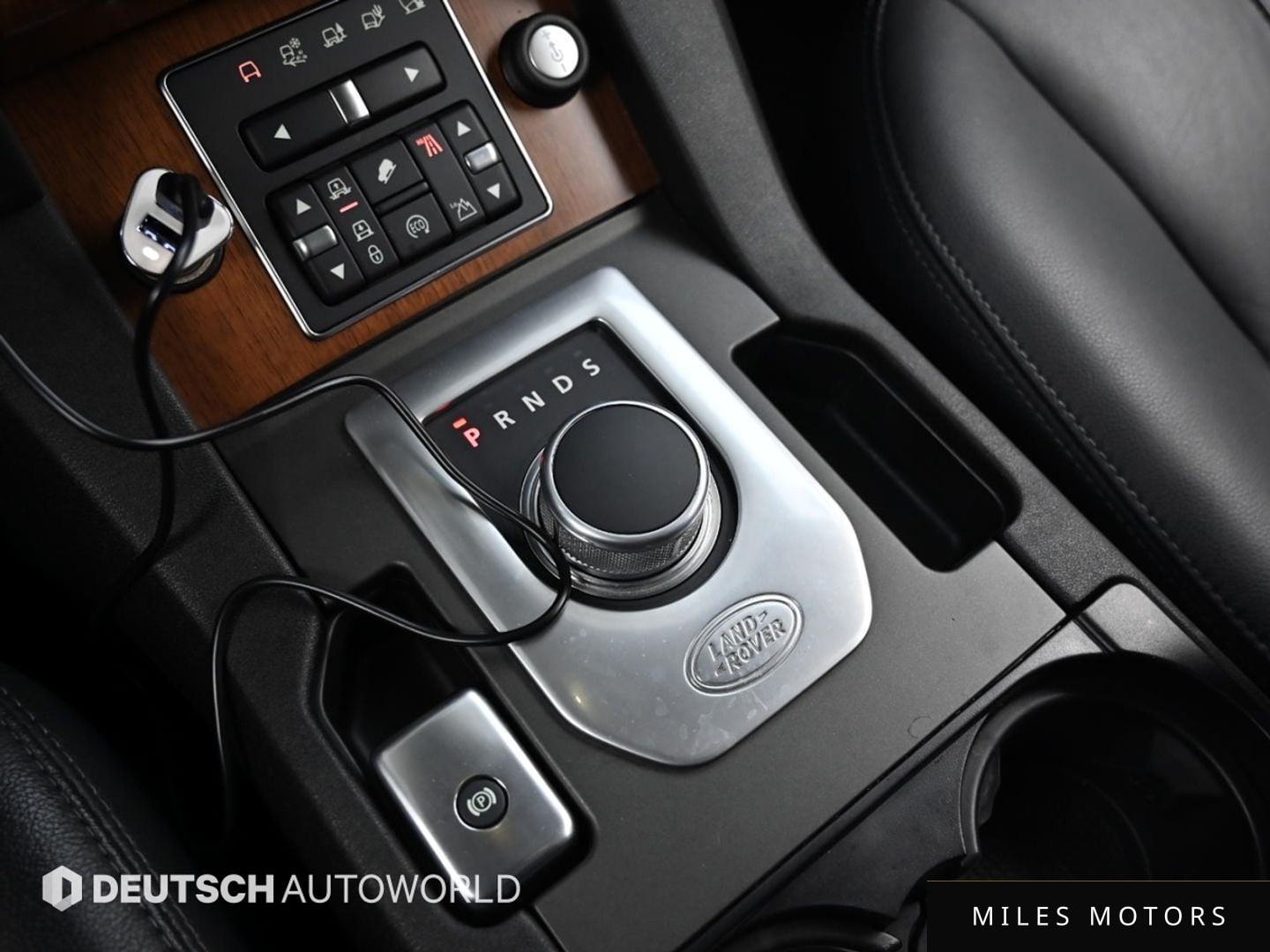 Land Rover Discovery 2016 — миниатюра 9