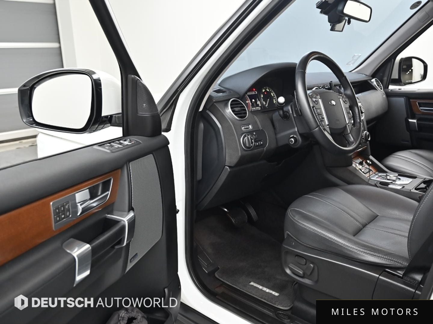 Land Rover Discovery 2016 — миниатюра 11