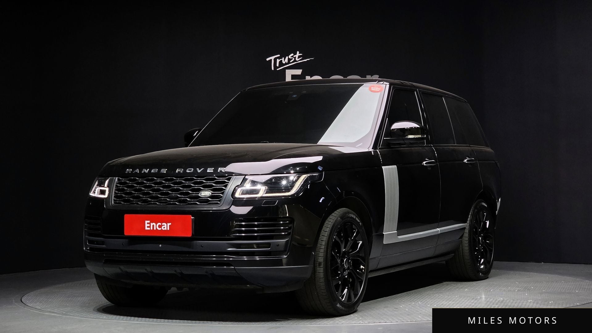 Land Rover Range Rover 2018 — фото 1 из 12