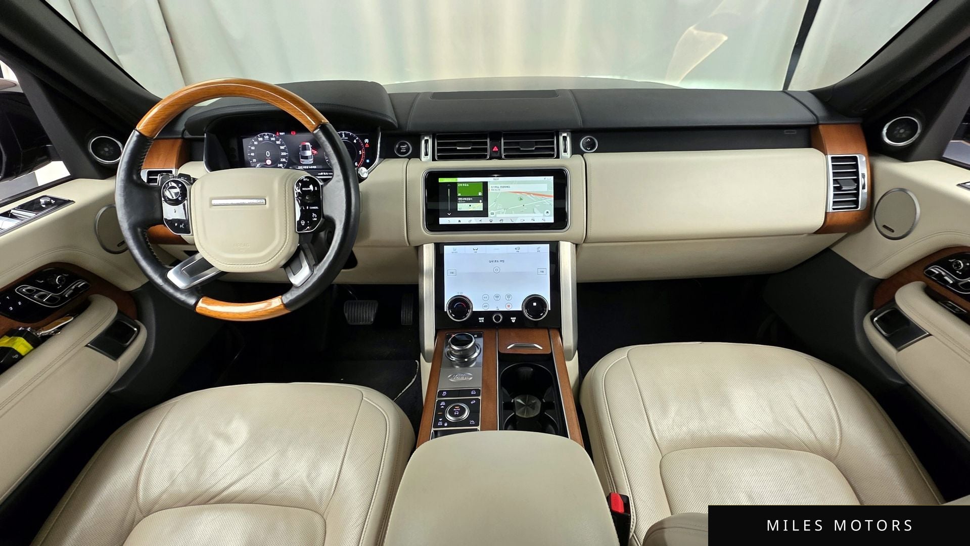 Land Rover Range Rover 2018 — миниатюра 7