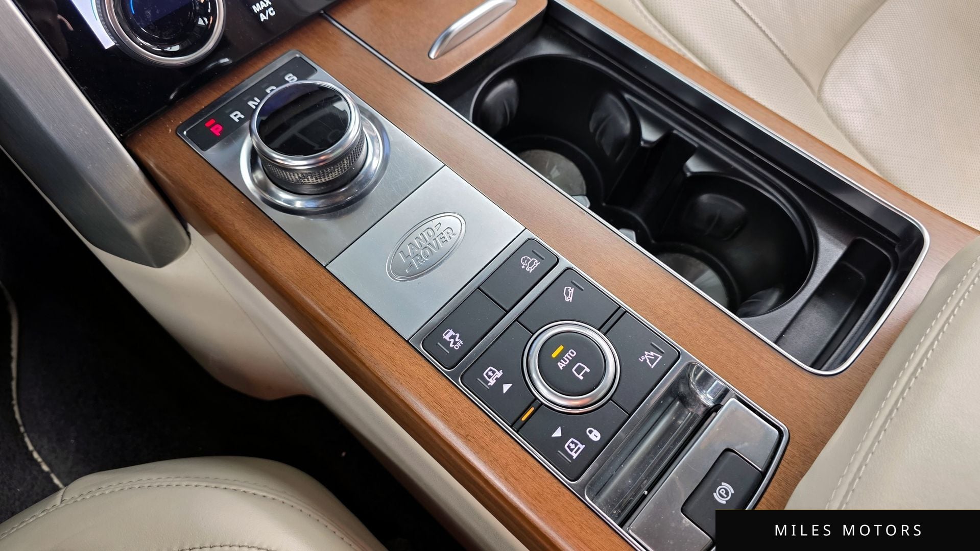 Land Rover Range Rover 2018 — миниатюра 9