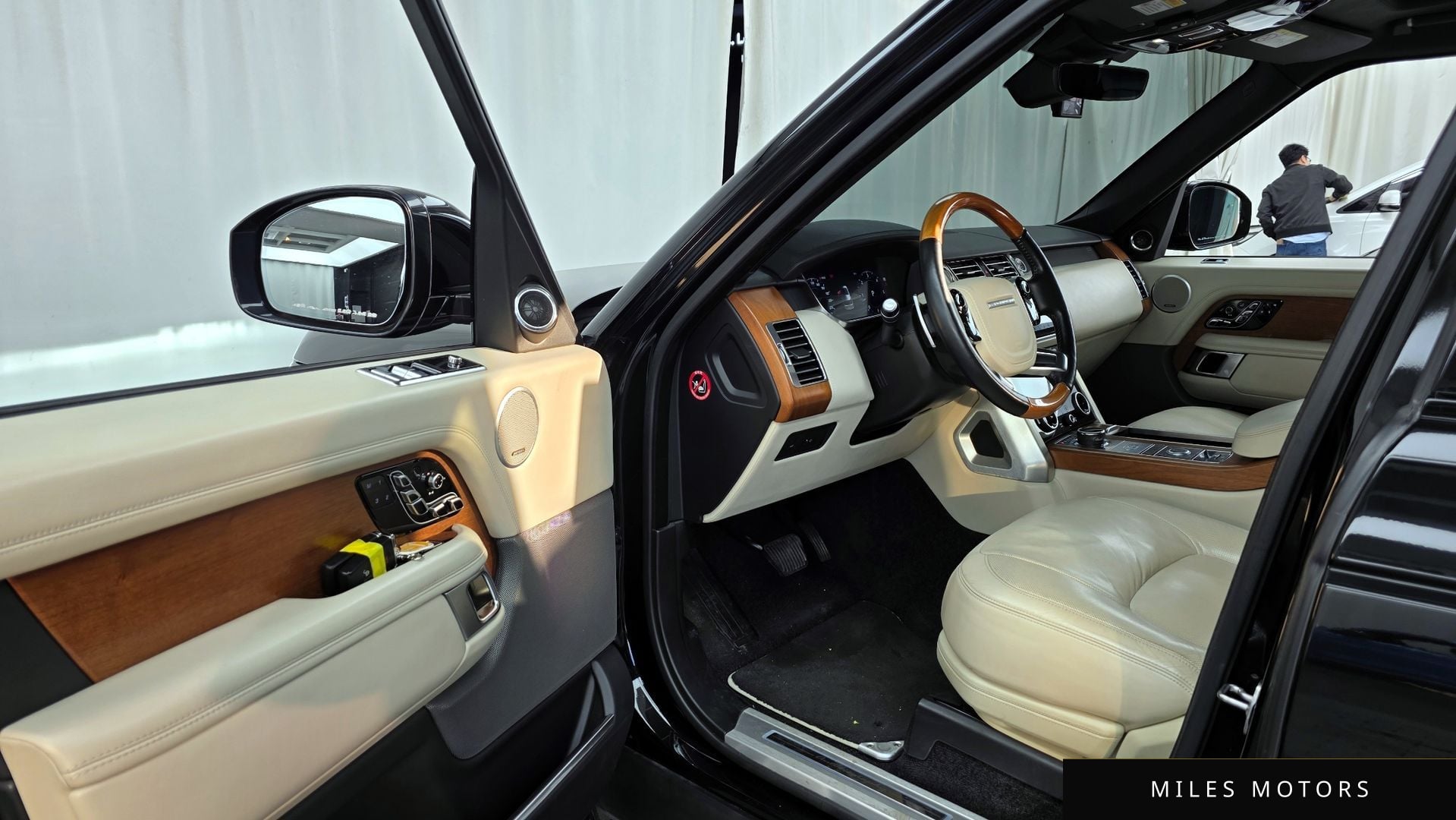 Land Rover Range Rover 2018 — миниатюра 10