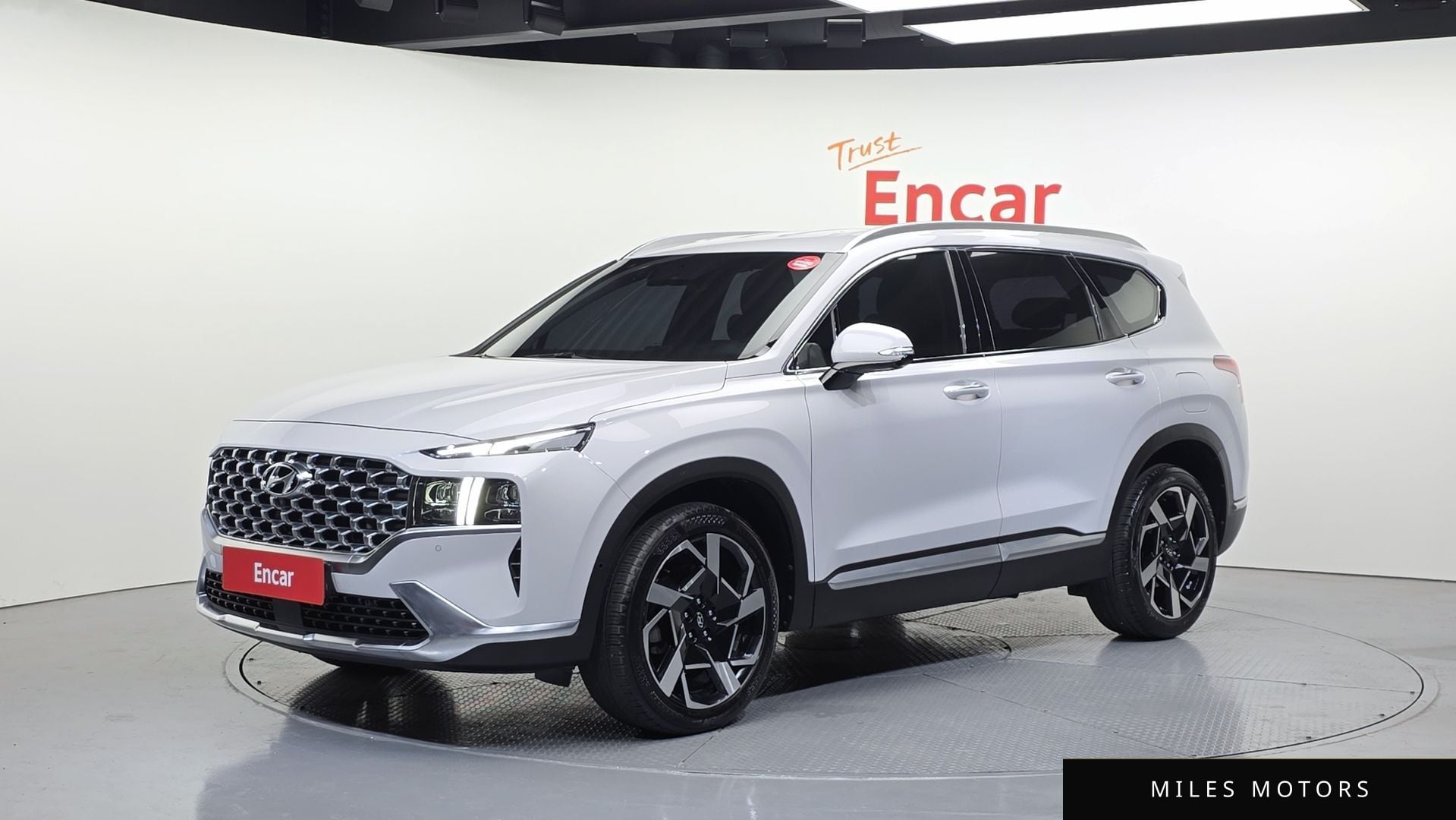 Hyundai Santafe 2021 — фото 1 из 12