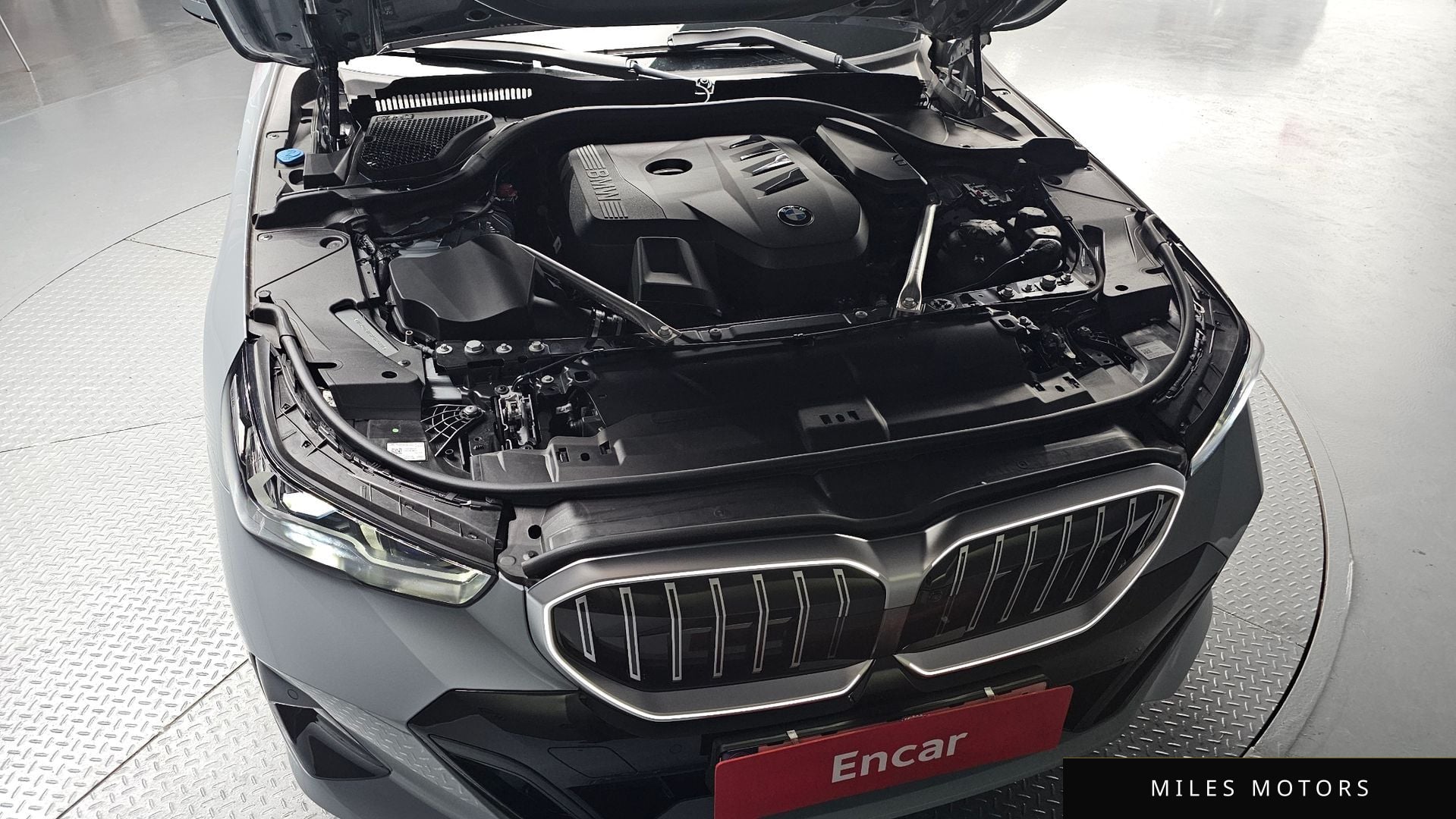 BMW 5 Series (G60) 2024 — миниатюра 6