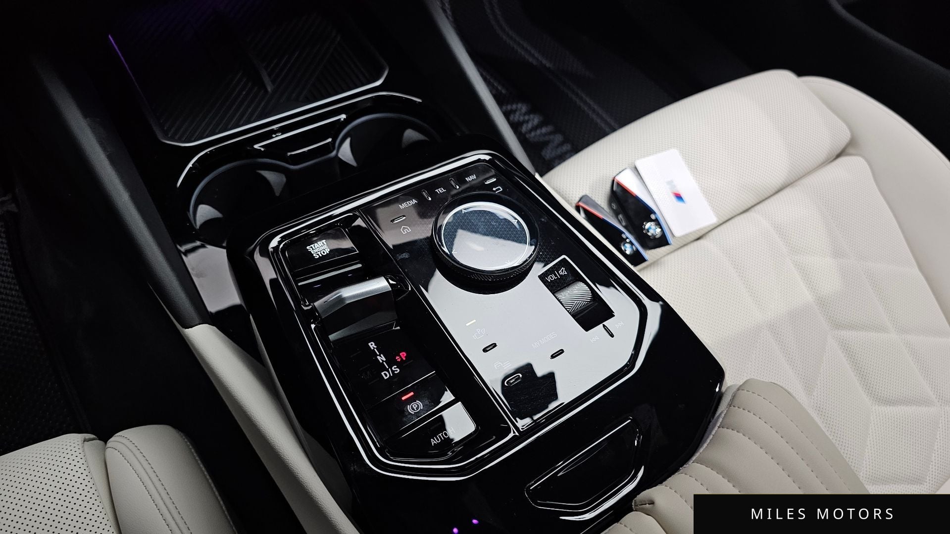 BMW 5 Series (G60) 2024 — миниатюра 9