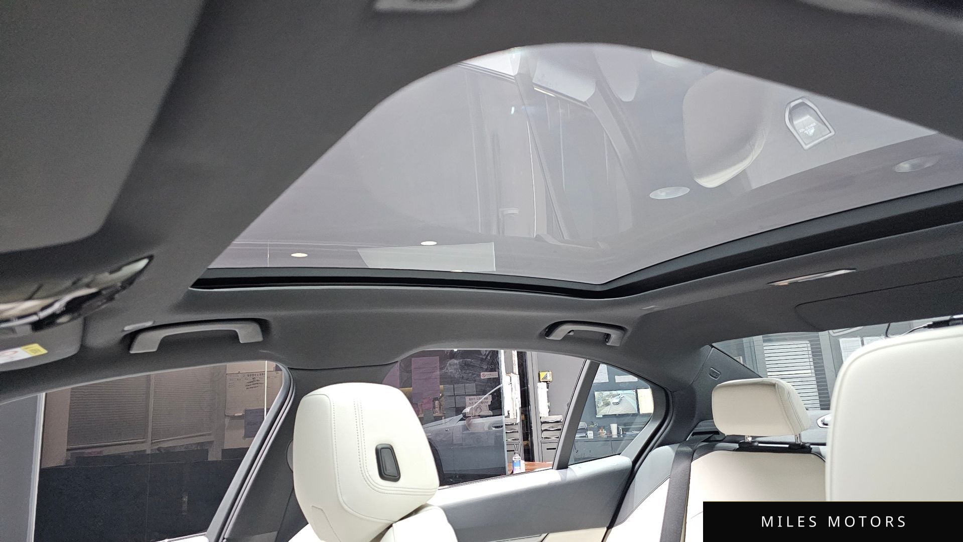 BMW 5 Series (G60) 2024 — миниатюра 19