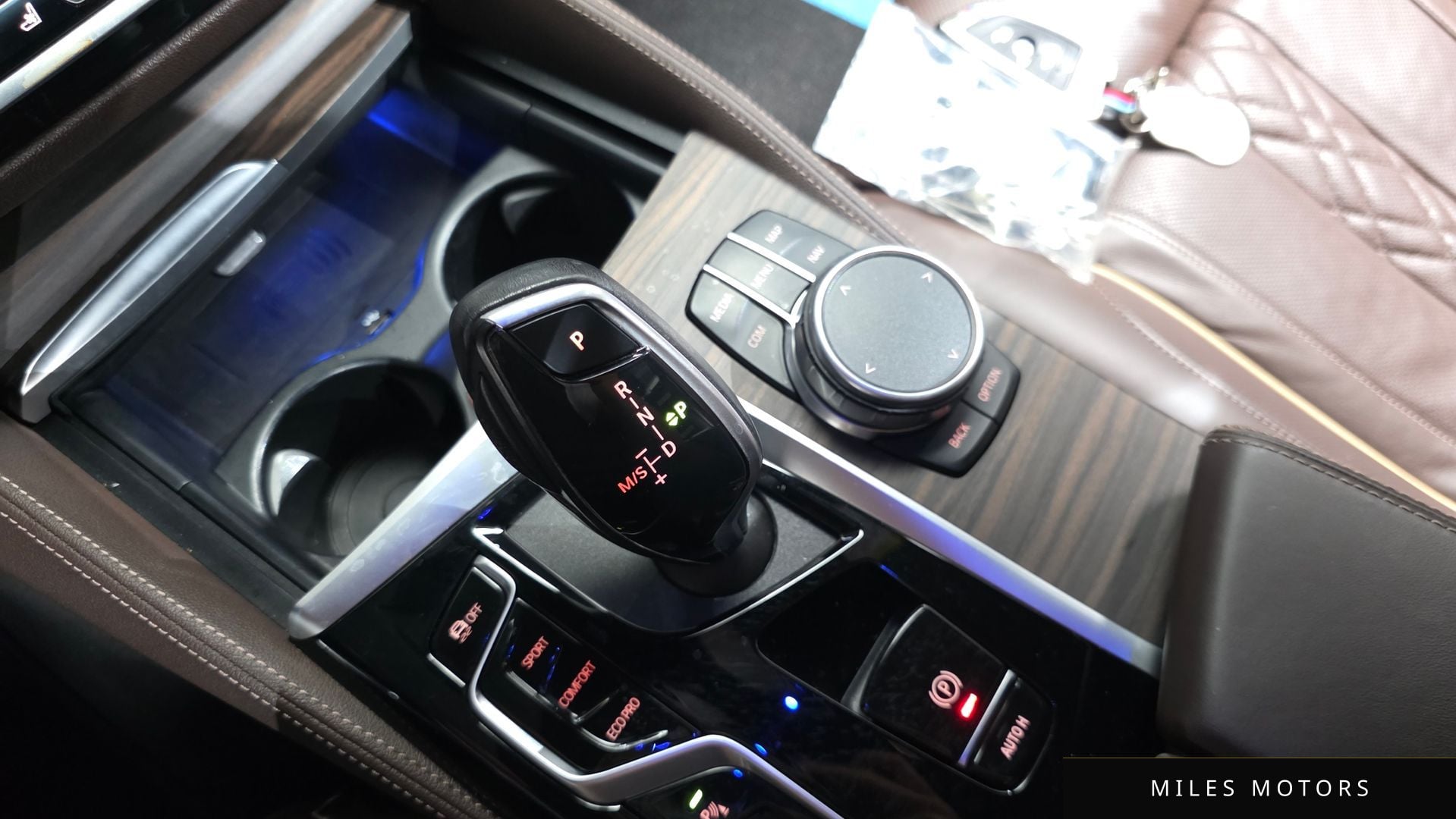 BMW 5시리즈 (G30) 2021 — миниатюра 11