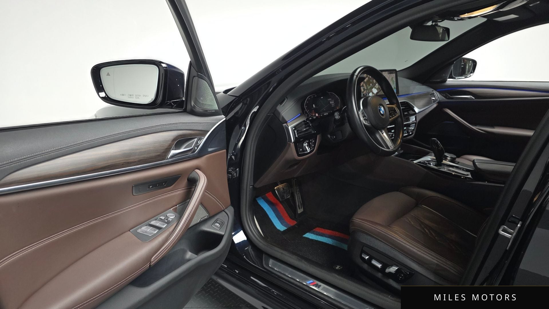 BMW 5시리즈 (G30) 2021 — миниатюра 12