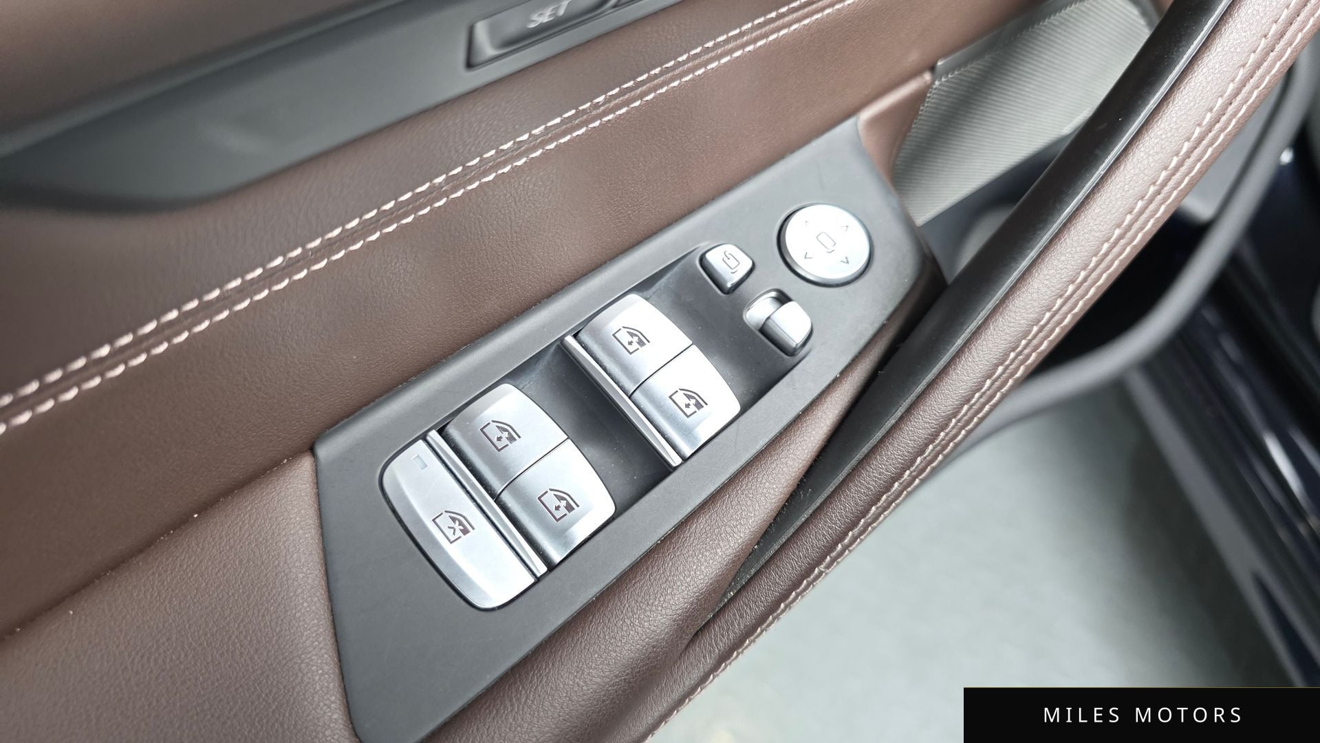 BMW 5시리즈 (G30) 2021 — миниатюра 27