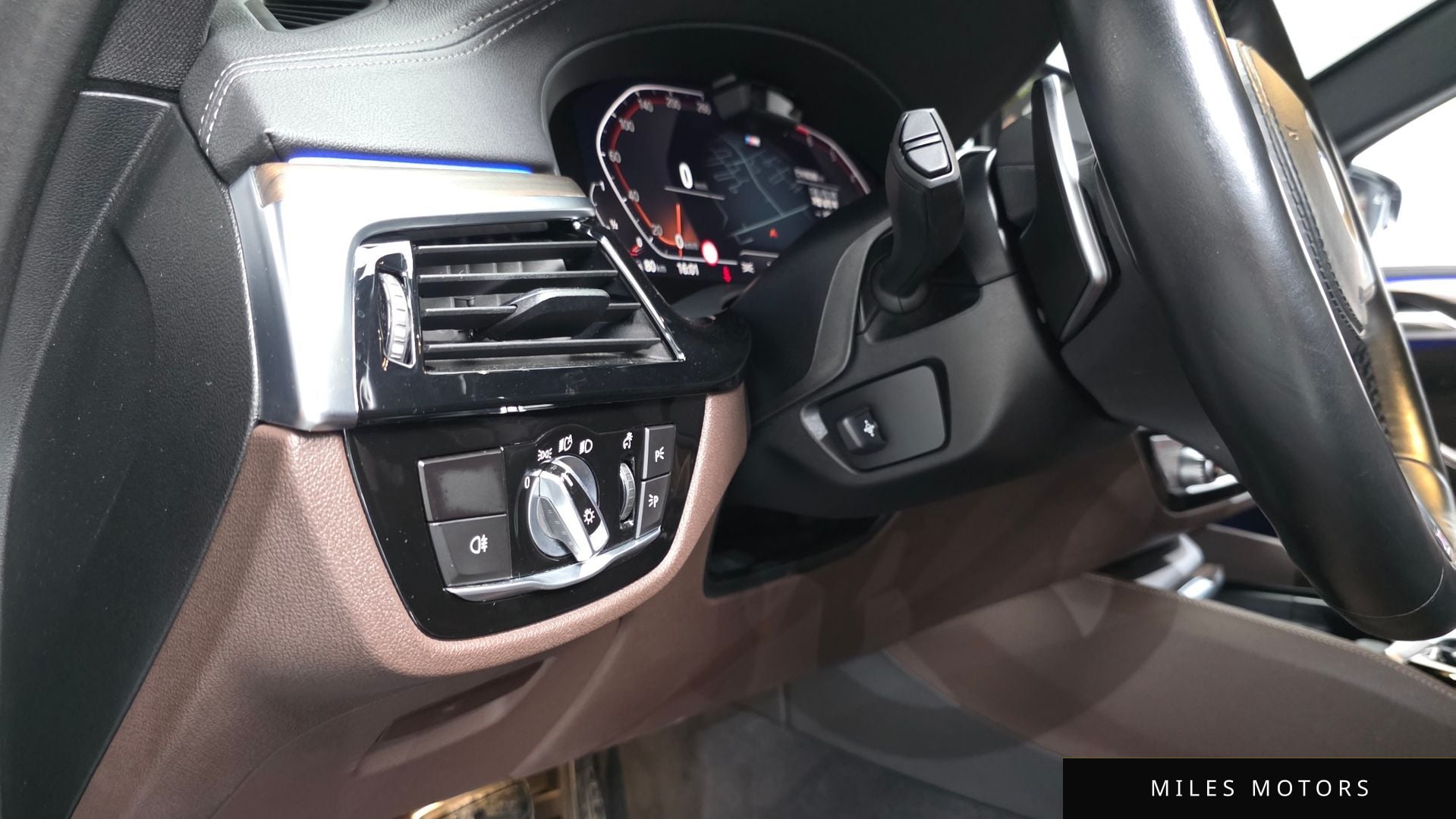 BMW 5시리즈 (G30) 2021 — миниатюра 28