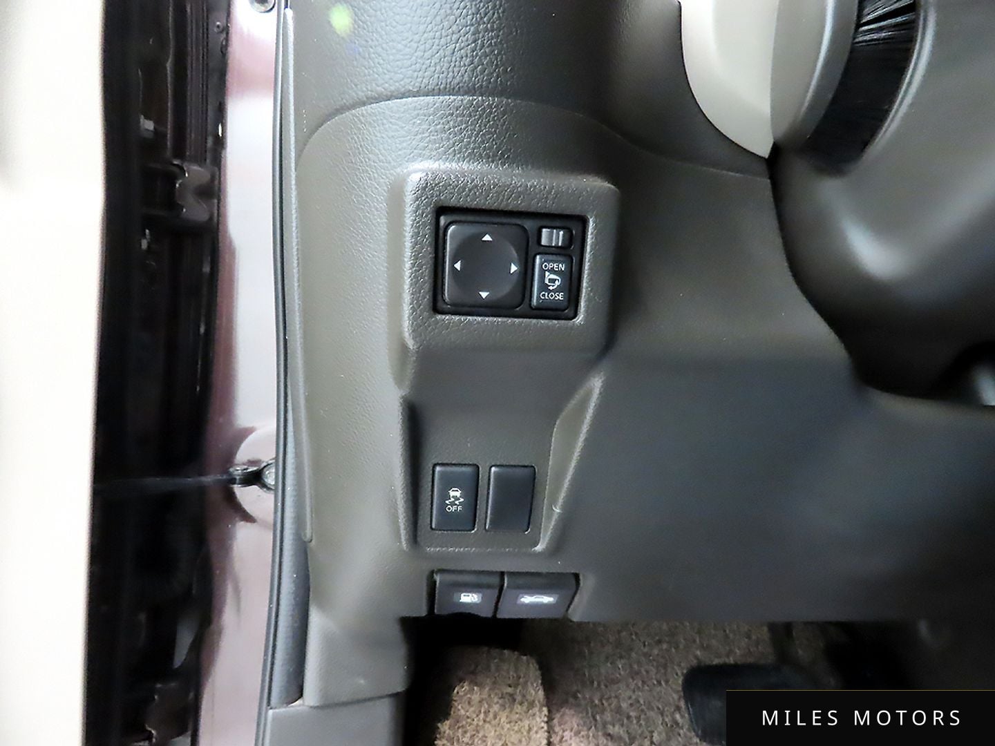 Nissan 큐브 2011 — миниатюра 16