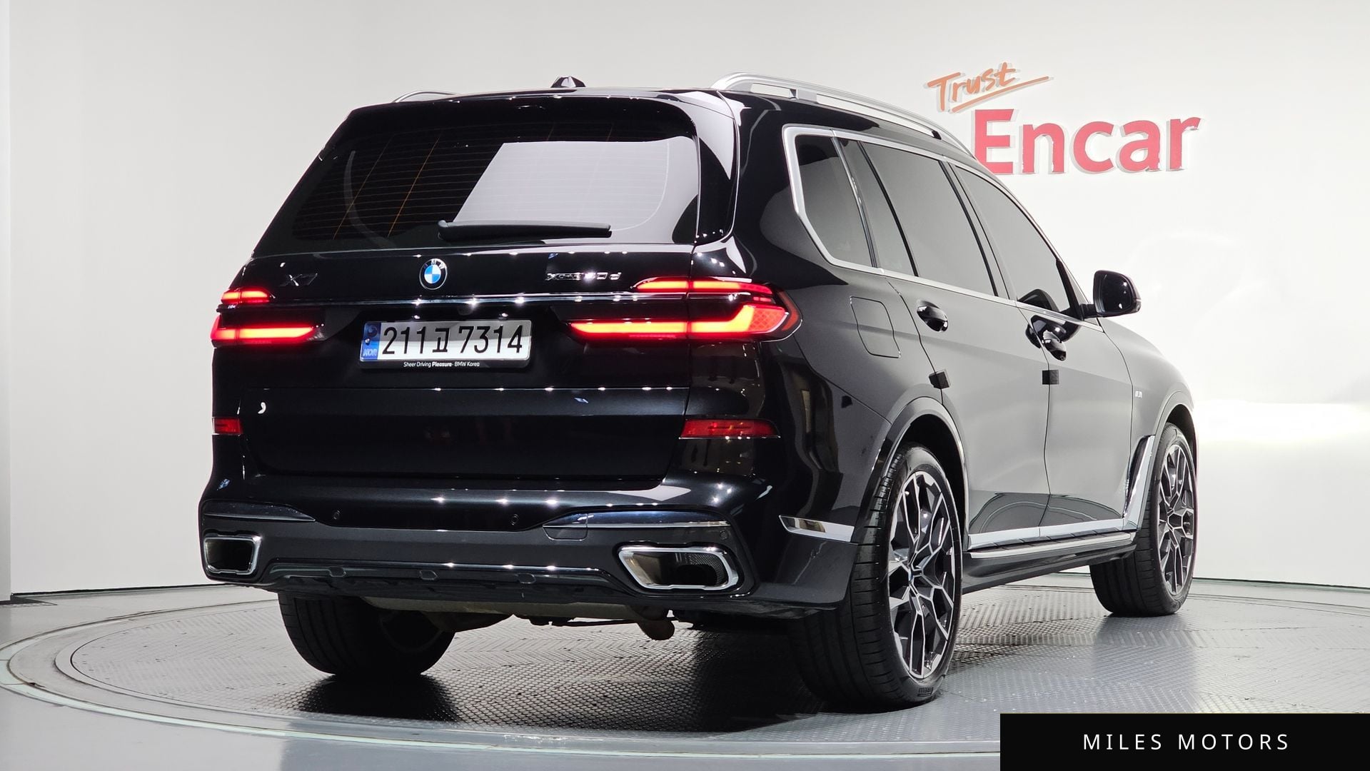 BMW X7 (G07) 2024 — миниатюра 2