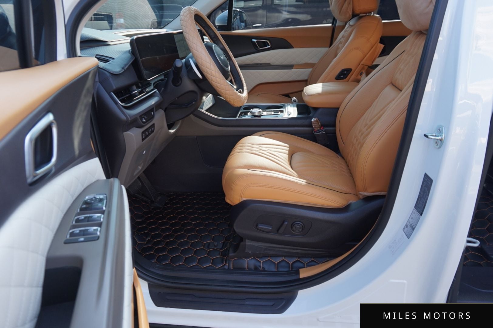 Kia Canival 2025 — миниатюра 10