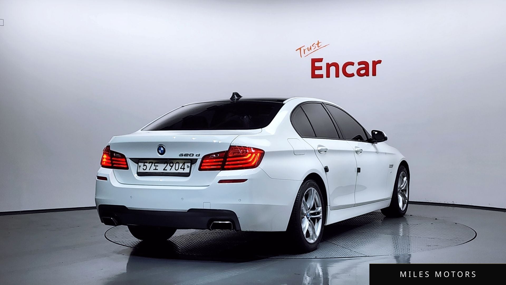BMW 5 Series (F10) 2016 — миниатюра 2