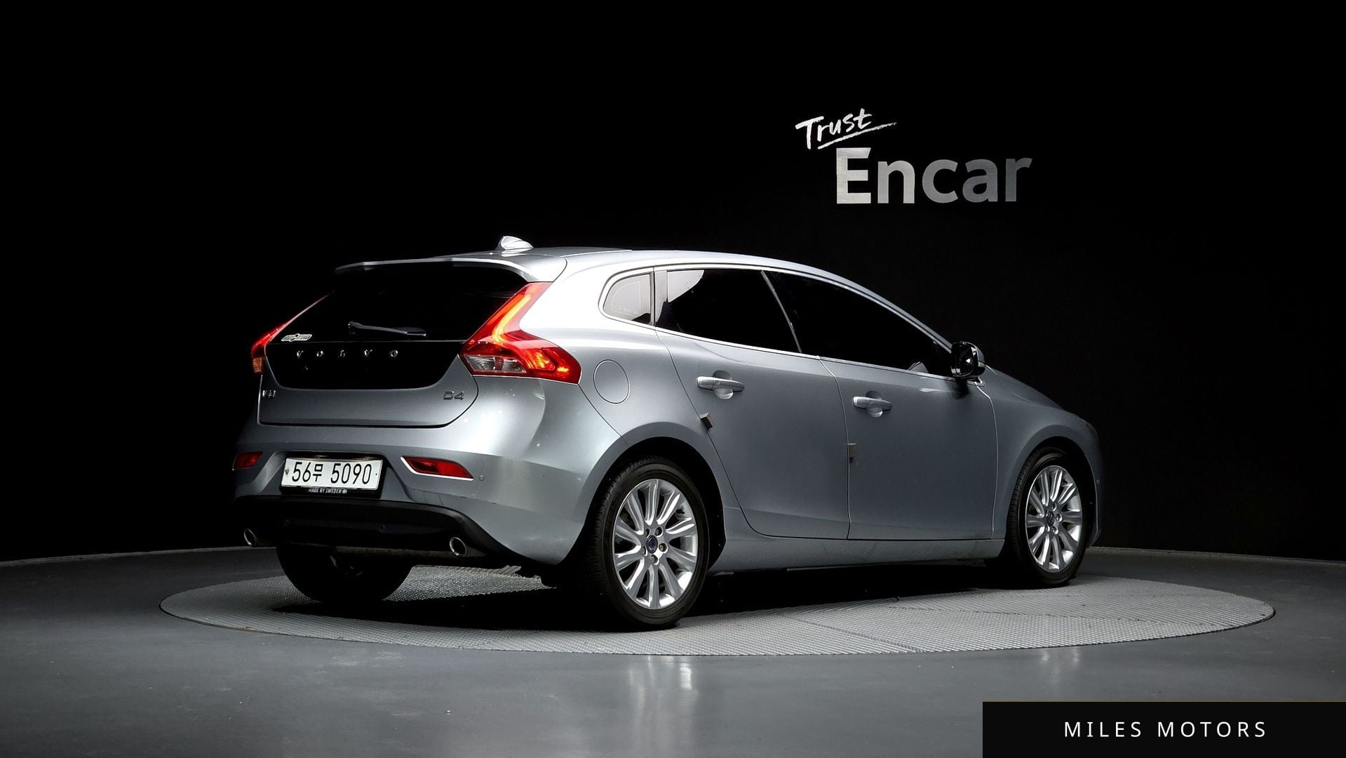 Volvo V40 2014 — миниатюра 2