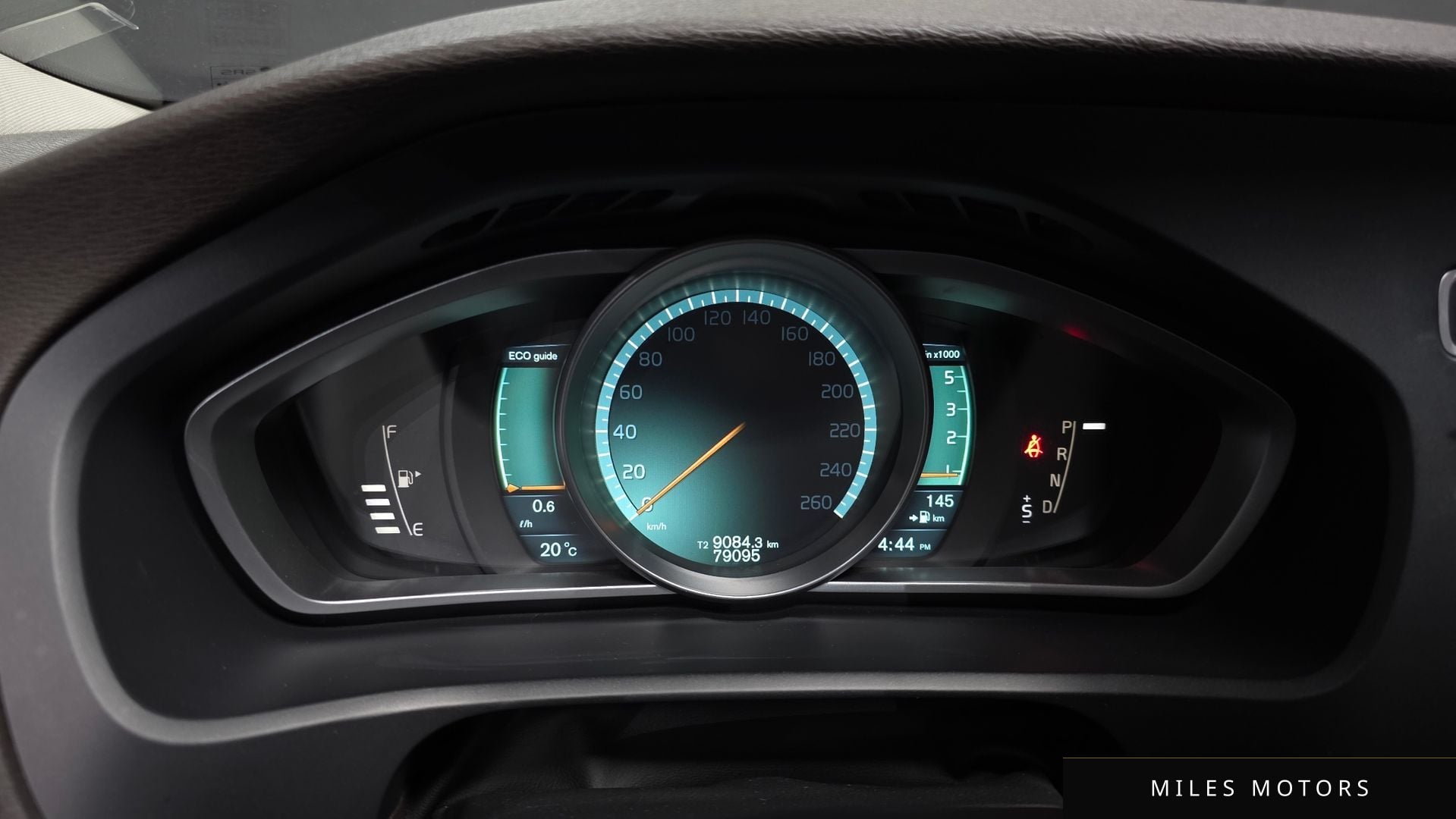 Volvo V40 2014 — миниатюра 8