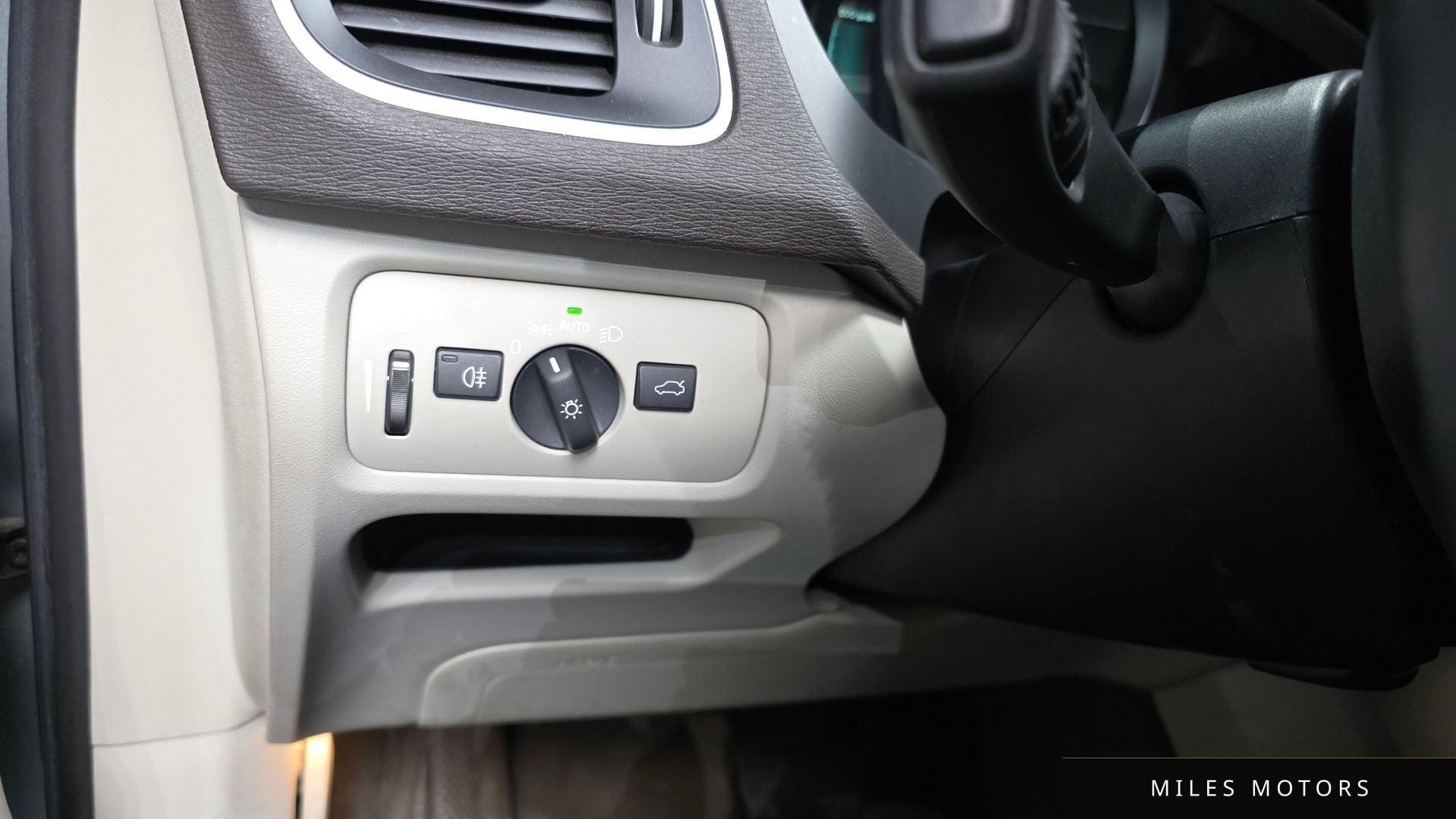 Volvo V40 2014 — миниатюра 17
