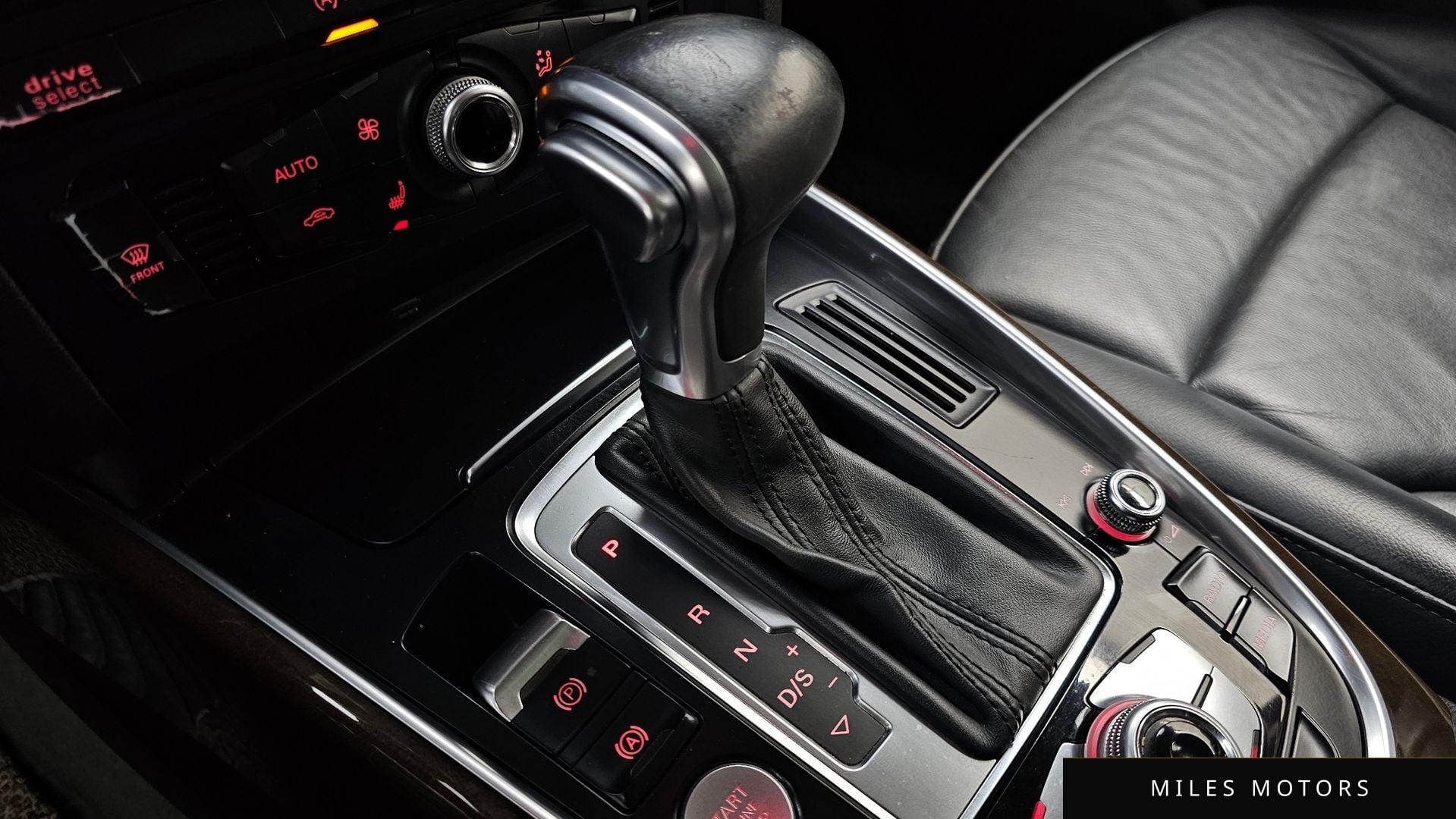 Audi Q5 2015 — миниатюра 11