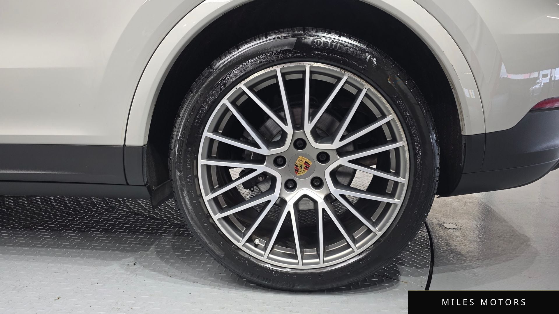 Porsche 카이엔 (PO536) 2023 — миниатюра 5