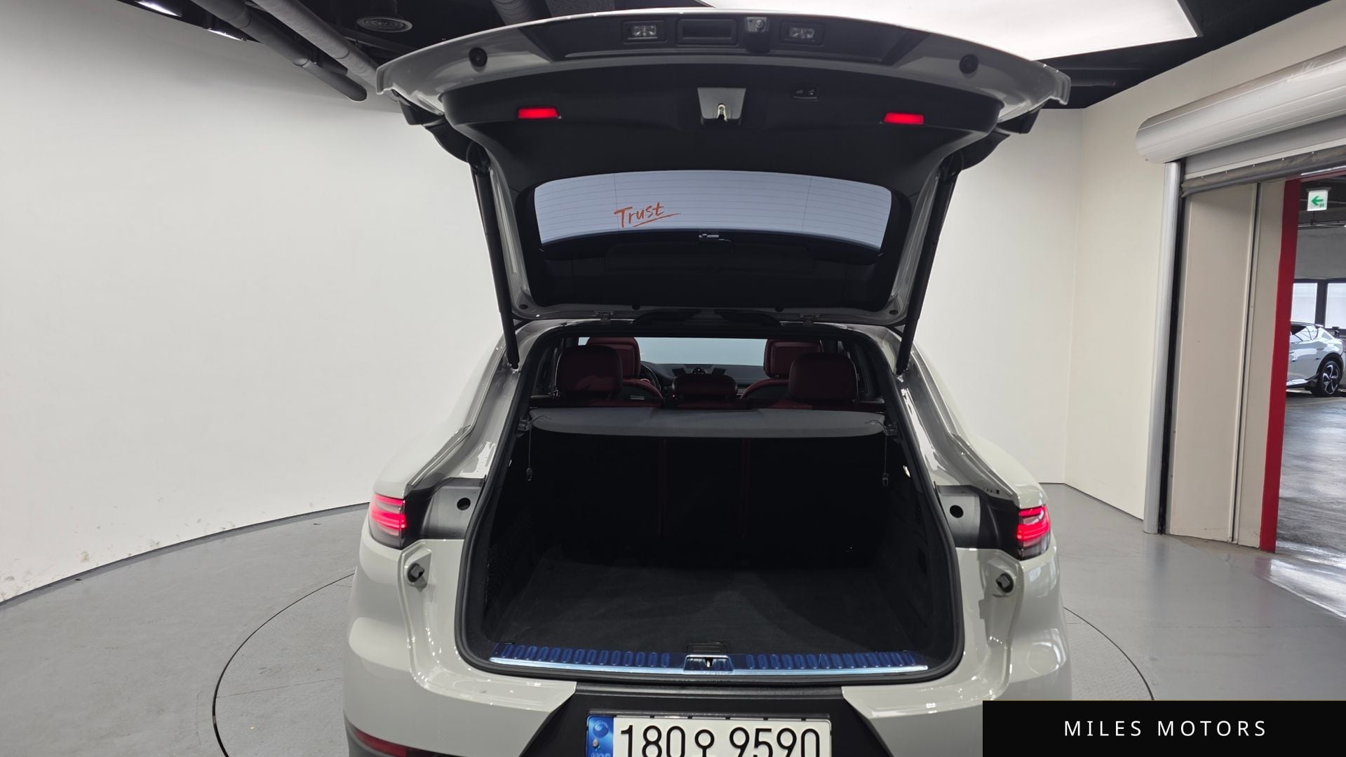 Porsche 카이엔 (PO536) 2023 — миниатюра 20