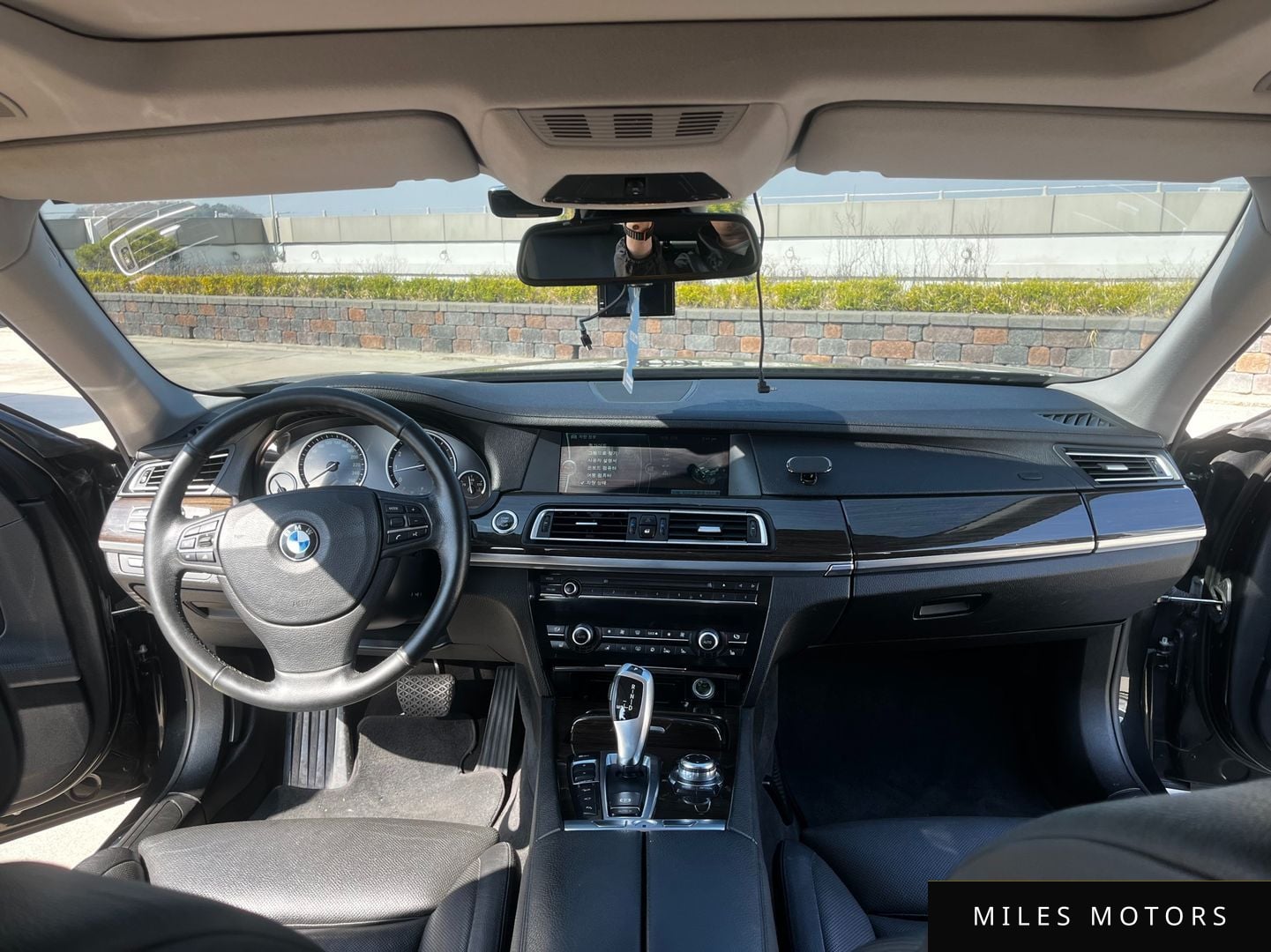 BMW 7 Series (F01) 2012 — миниатюра 9