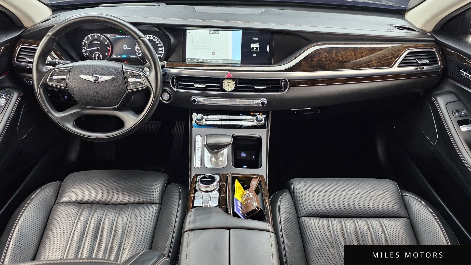 Genesis G90 2021 — миниатюра 7