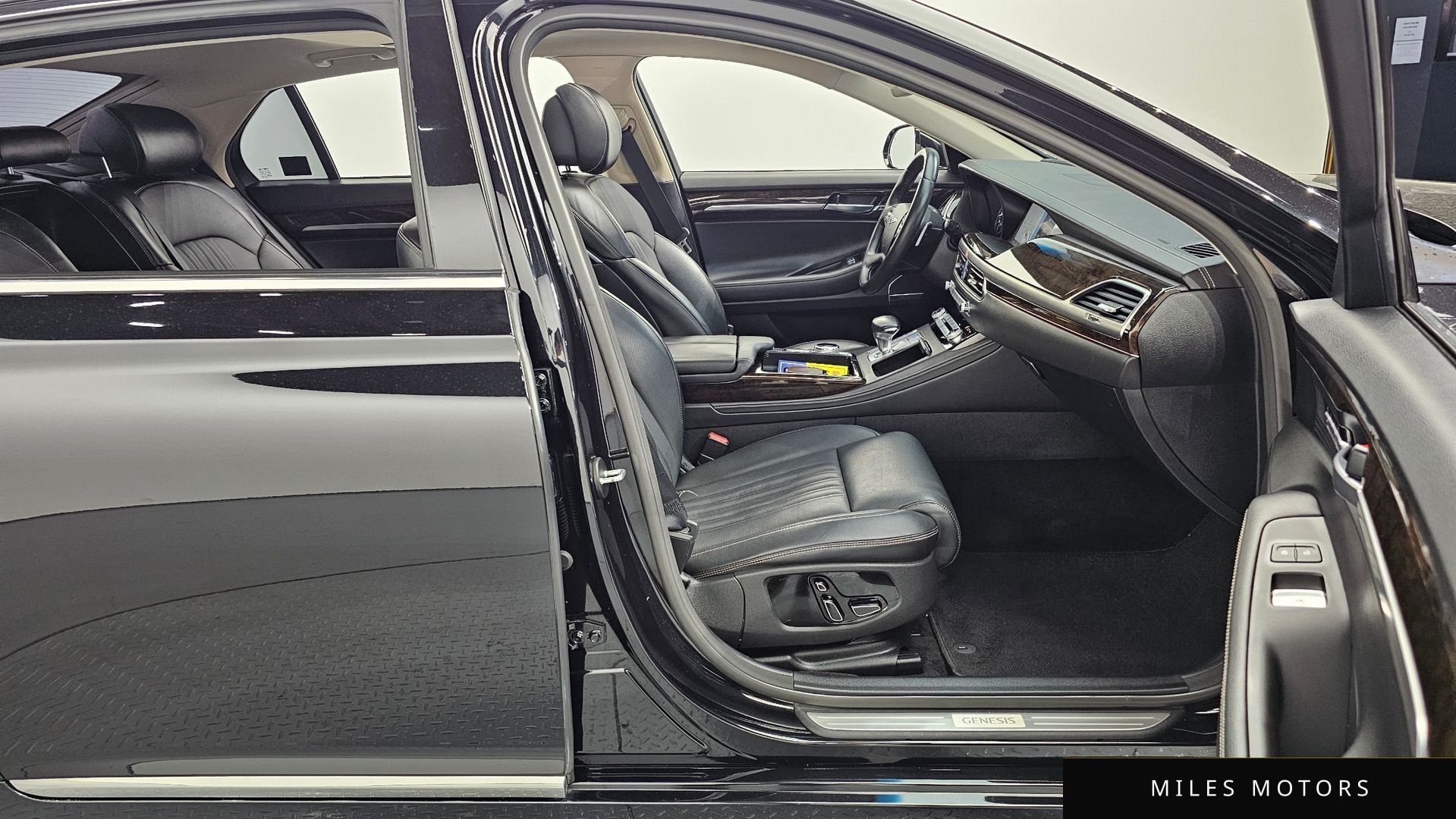 Genesis G90 2021 — миниатюра 10