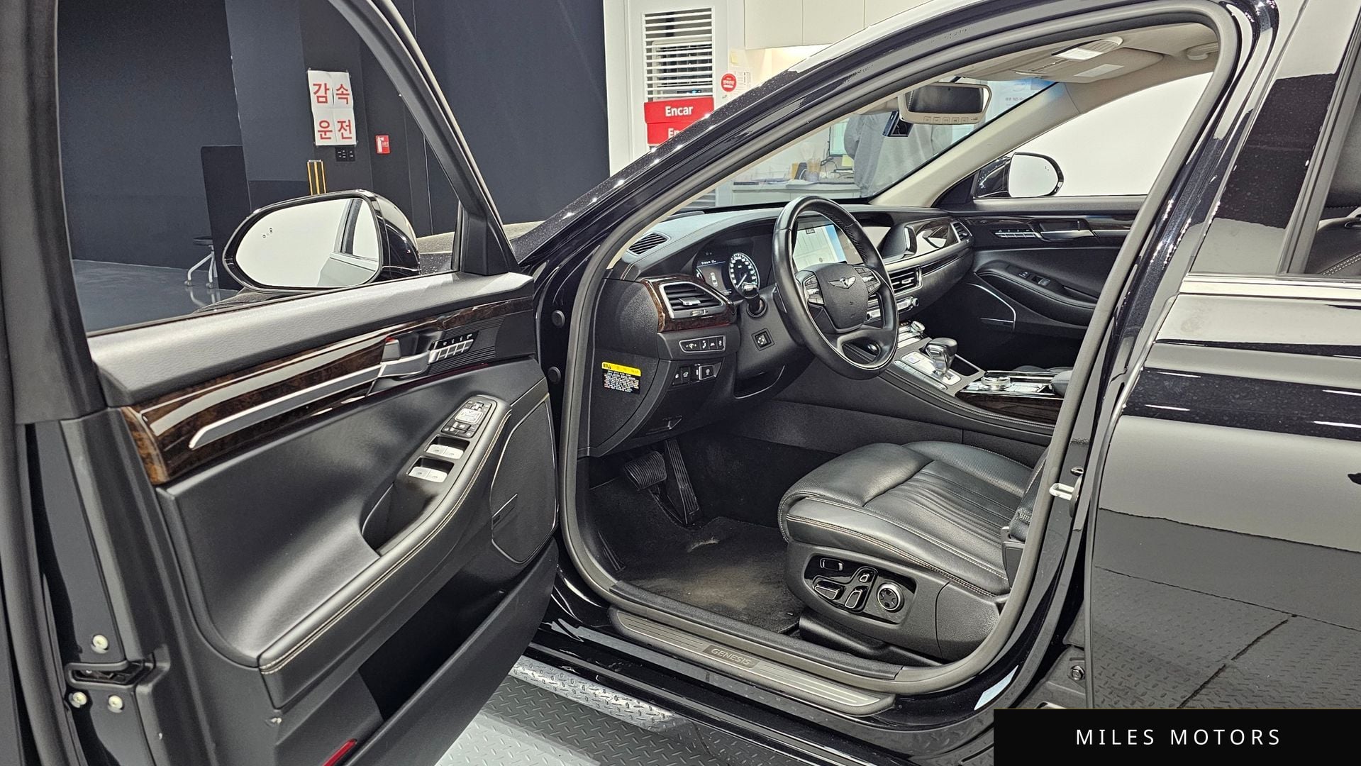 Genesis G90 2021 — миниатюра 11