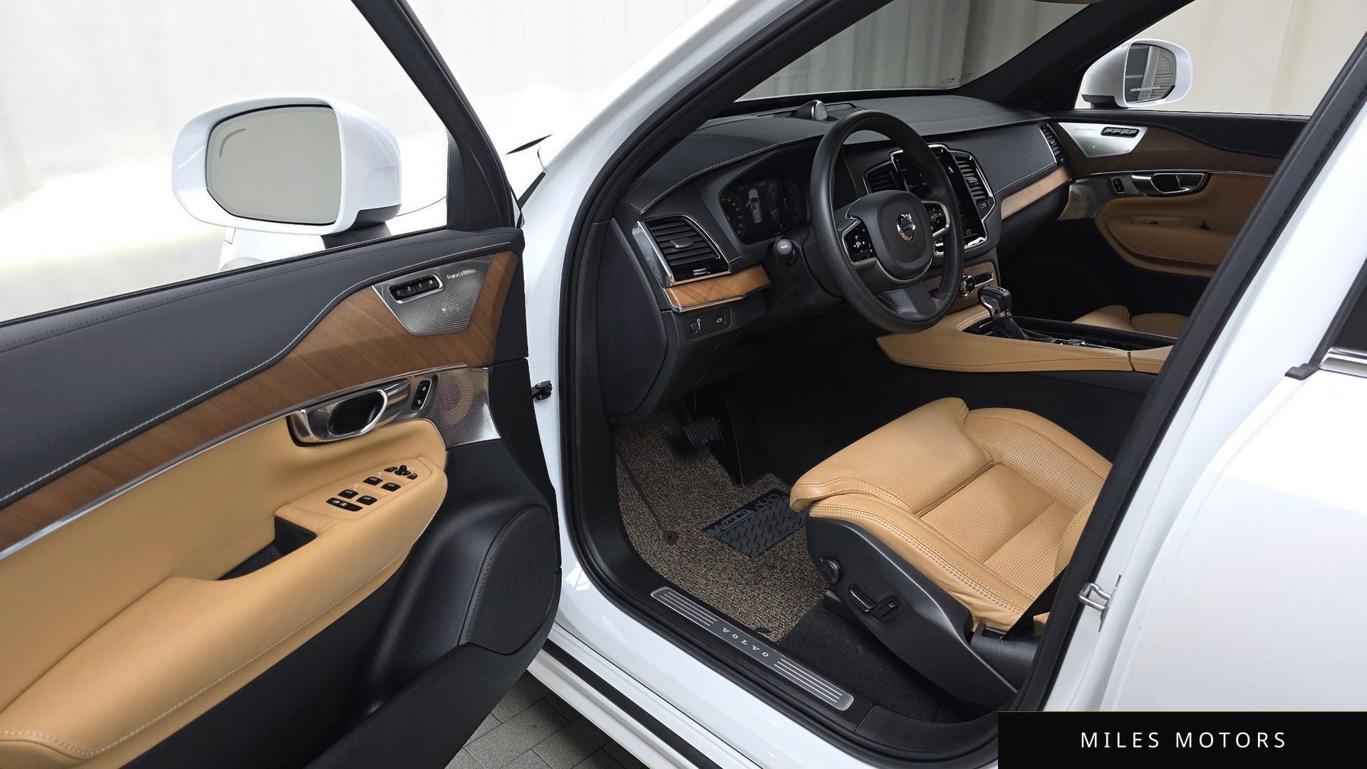 Volvo XC90 2020 — миниатюра 10