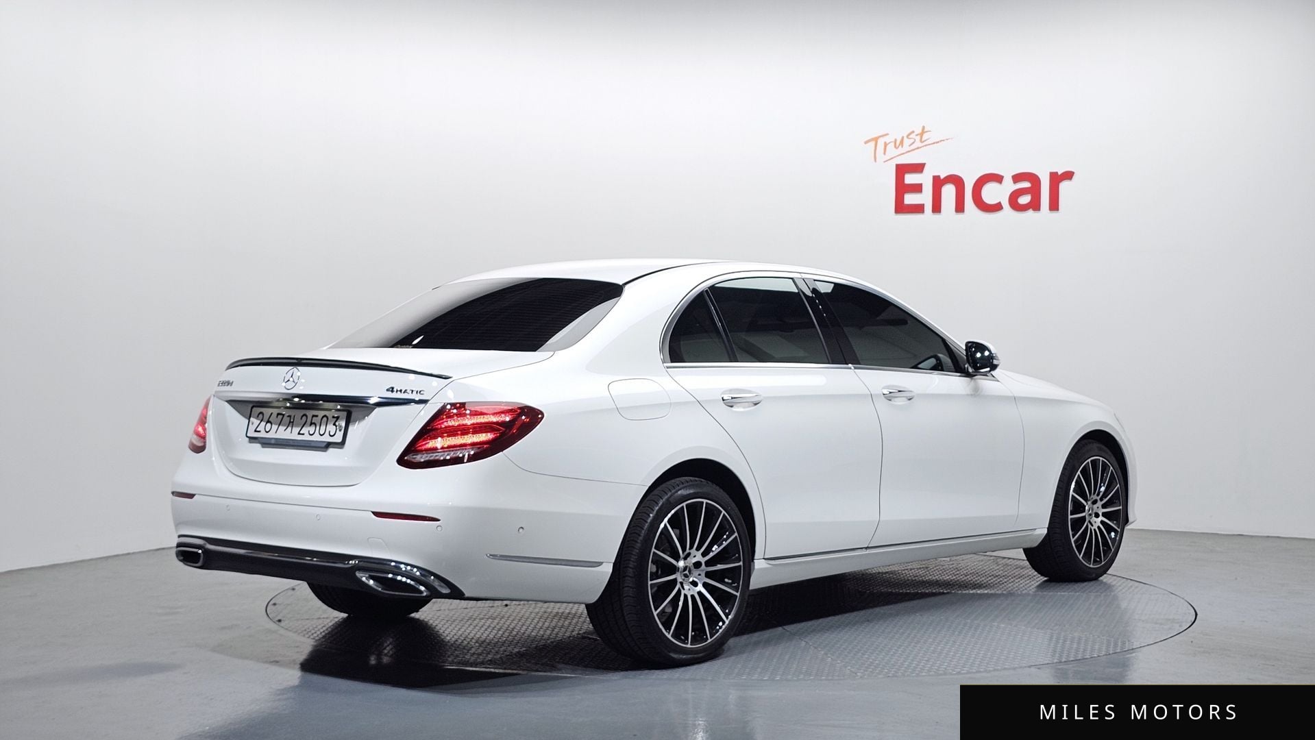 Mercedes-Benz E-Class W213 2020 — миниатюра 2