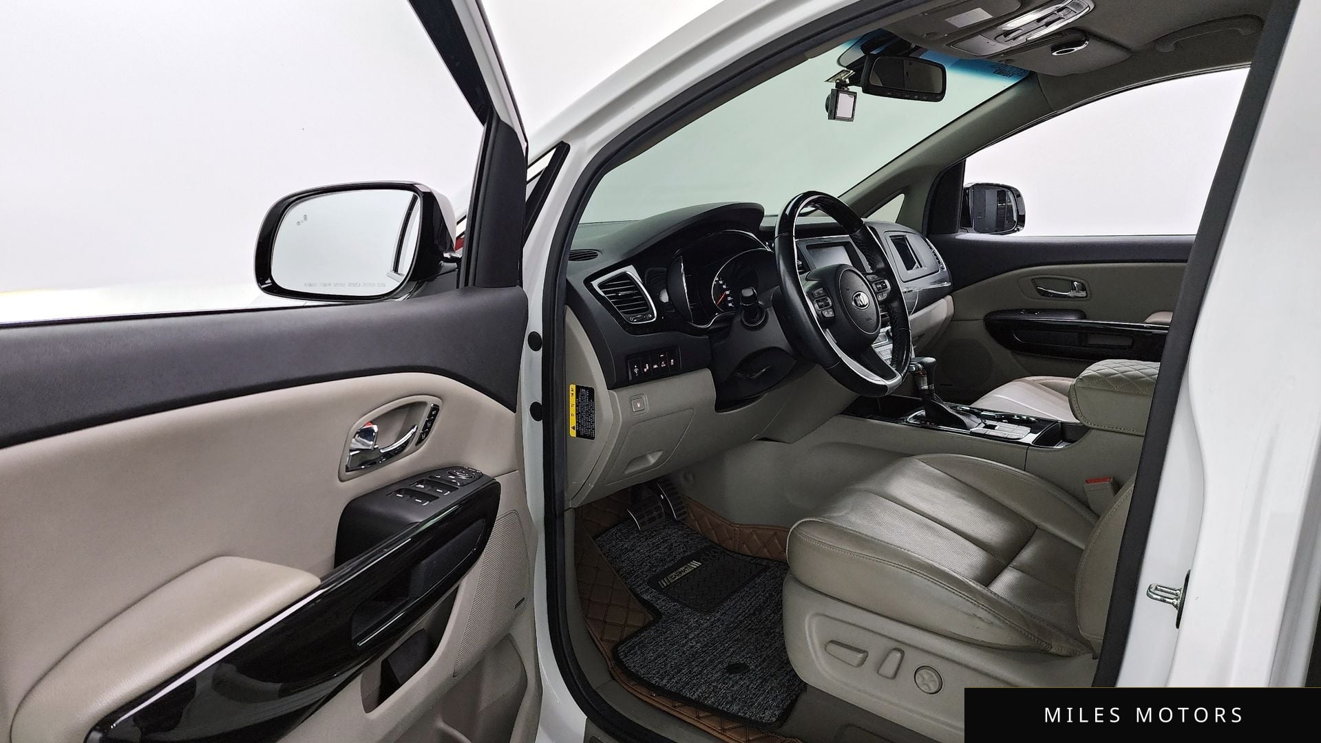 Kia Canival 2019 — миниатюра 10